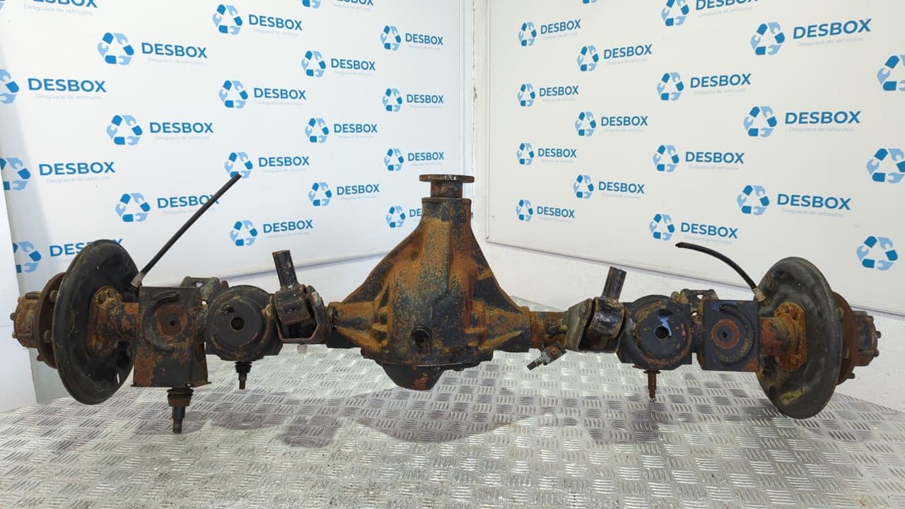Recambio de PUENTE TRASERO para SSANGYONG FAMILY 2.5 referencia OEM IAM 1014565 4