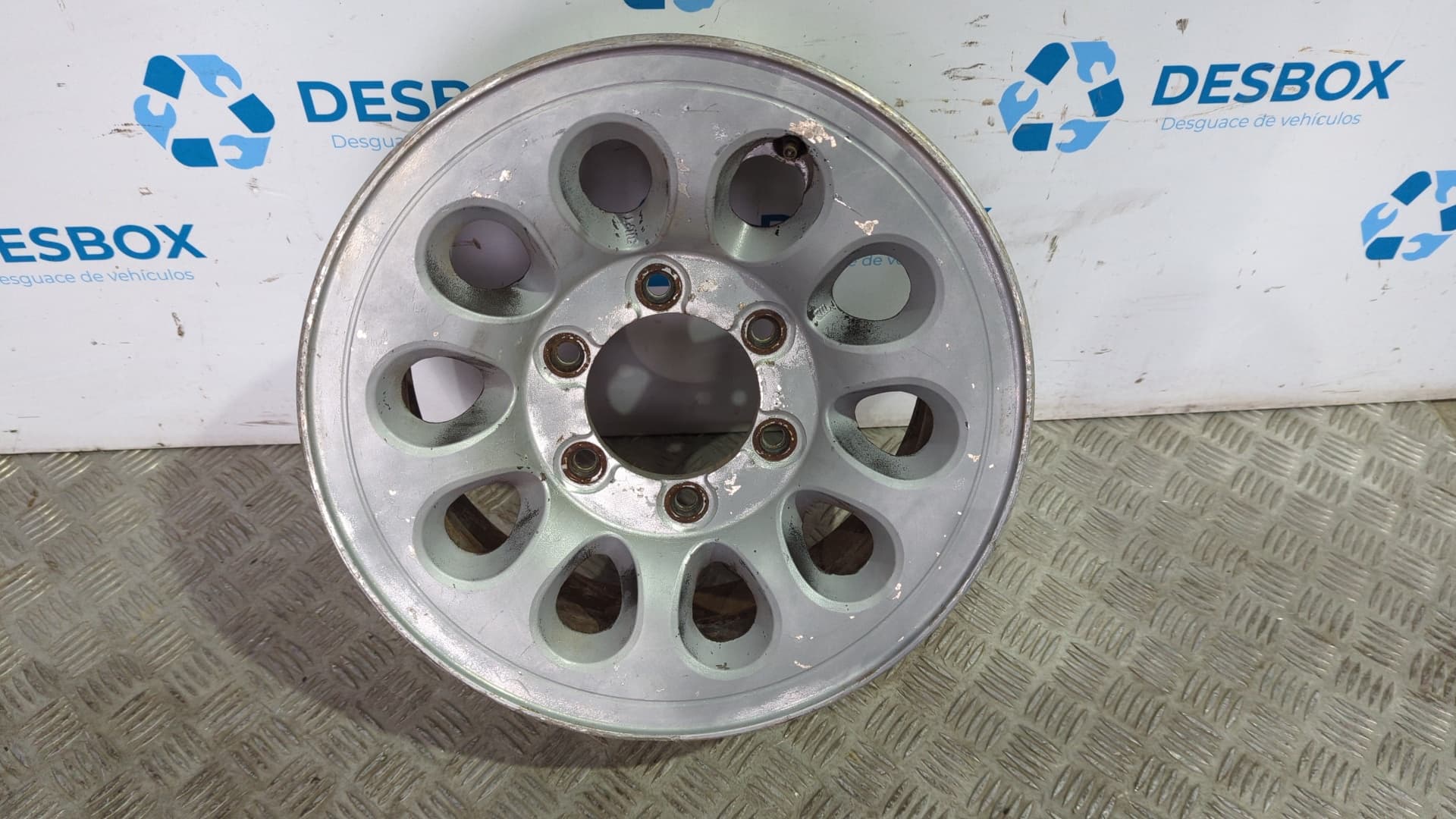 Recambio de JUEGO LLANTAS para MITSUBISHI MONTERO (L040) 4D56 referencia OEM IAM MB413823  - BLANCO 3