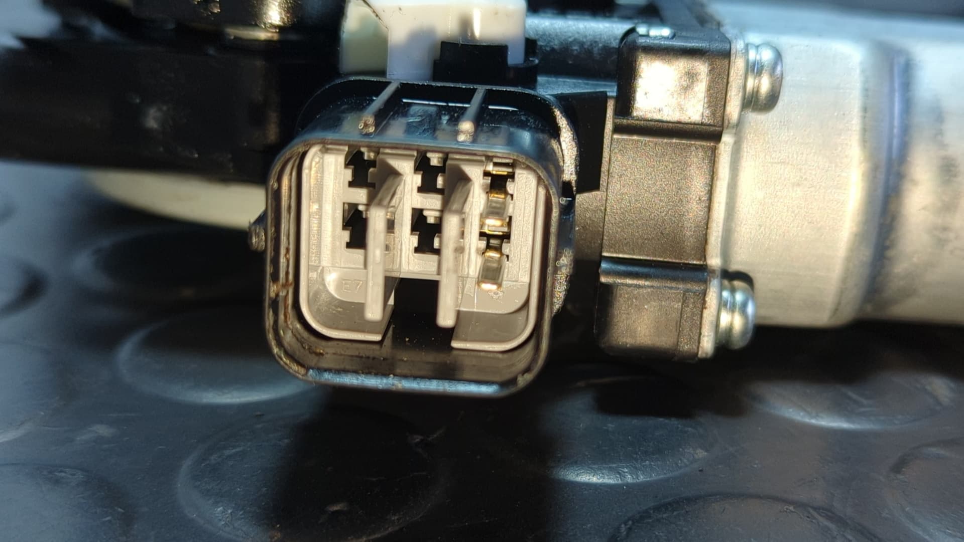 Recambio de ELEVALUNAS TRASERO IZQUIERDO para HONDA CIVIC BERLINA (FN) referencia OEM IAM 24GC6 3