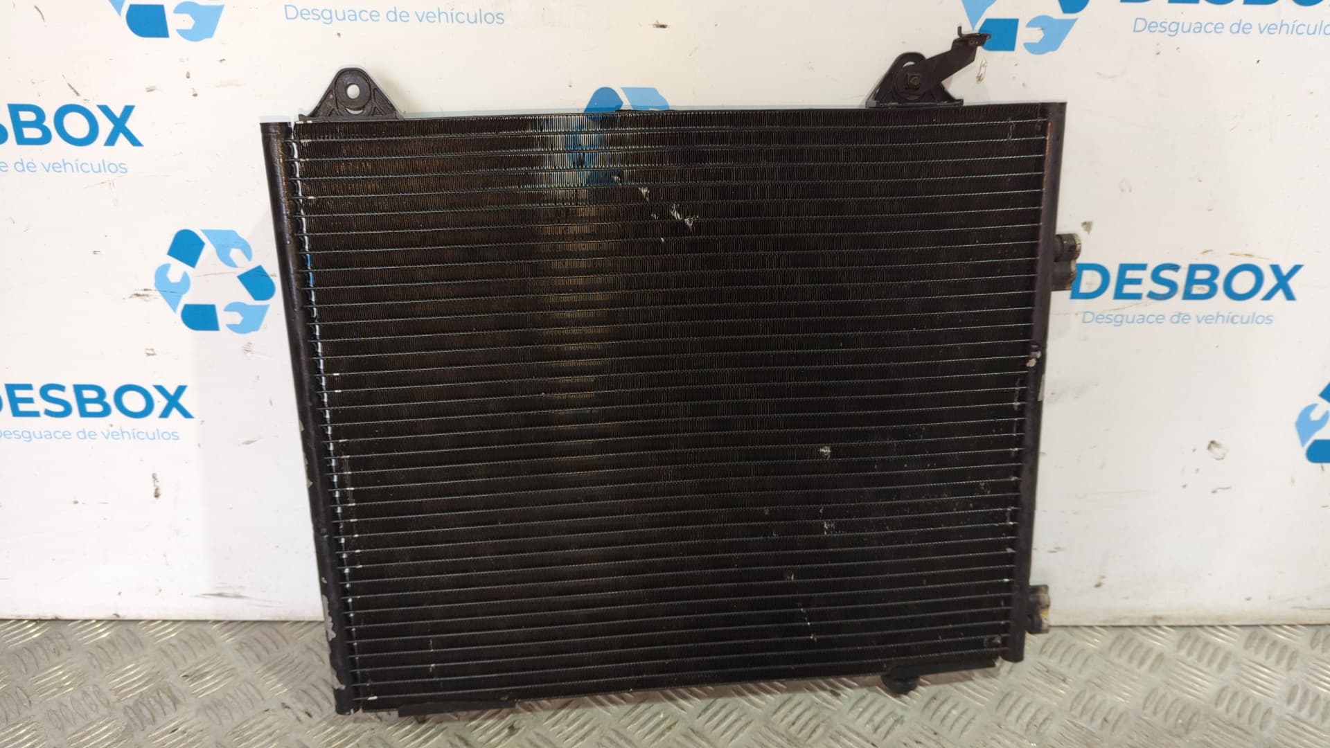 Recambio de CONDENSADOR / RADIADOR  AIRE ACONDICIONADO para LAND ROVER FREELANDER (LN) 2.0 Di Familiar (72kW) 20T2N referencia OEM IAM AWR5796 - ROJO