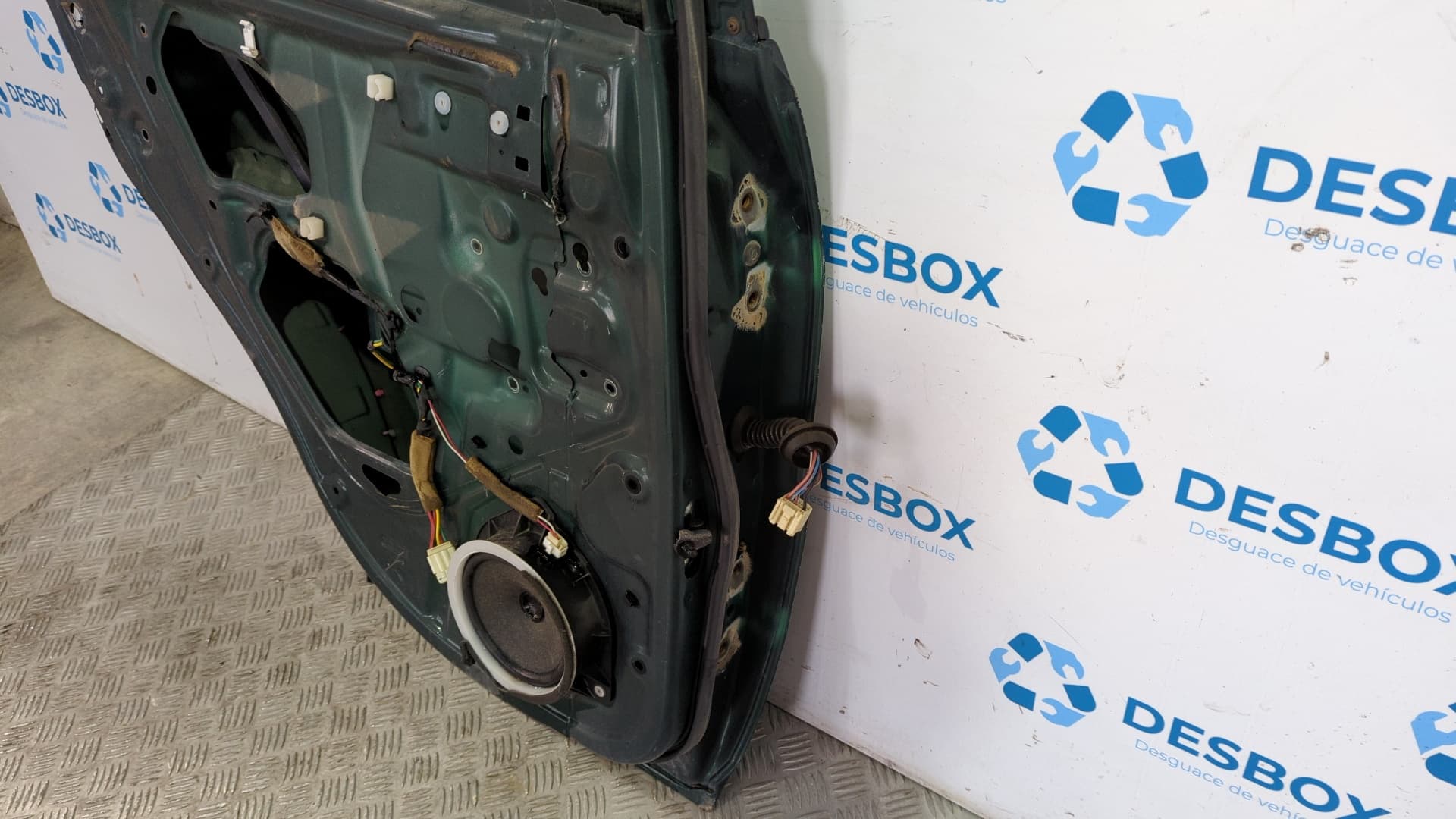 Recambio de PUERTA TRASERA IZQUIERDA para TOYOTA RAV 4 (A2) 1AZFE referencia OEM IAM 6700442050   - VERDE 4