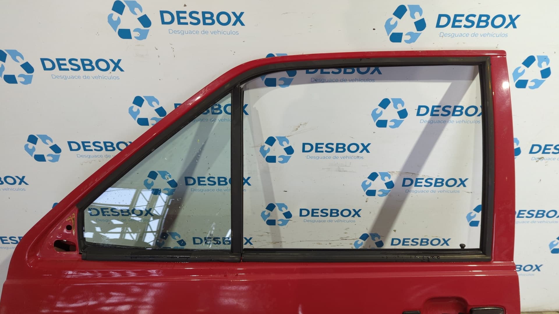 Recambio de PUERTA DELANTERA IZQUIERDA para VOLKSWAGEN POLO (801/803) Boulevard Berlina AAU - ROJO 4
