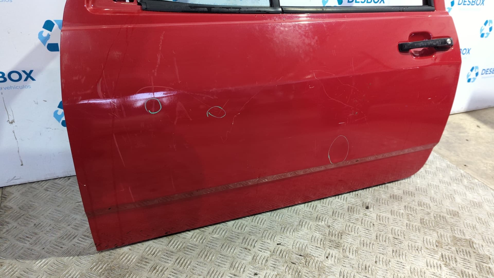 Recambio de PUERTA DELANTERA IZQUIERDA para VOLKSWAGEN POLO (801/803) Boulevard Berlina AAU - ROJO 6