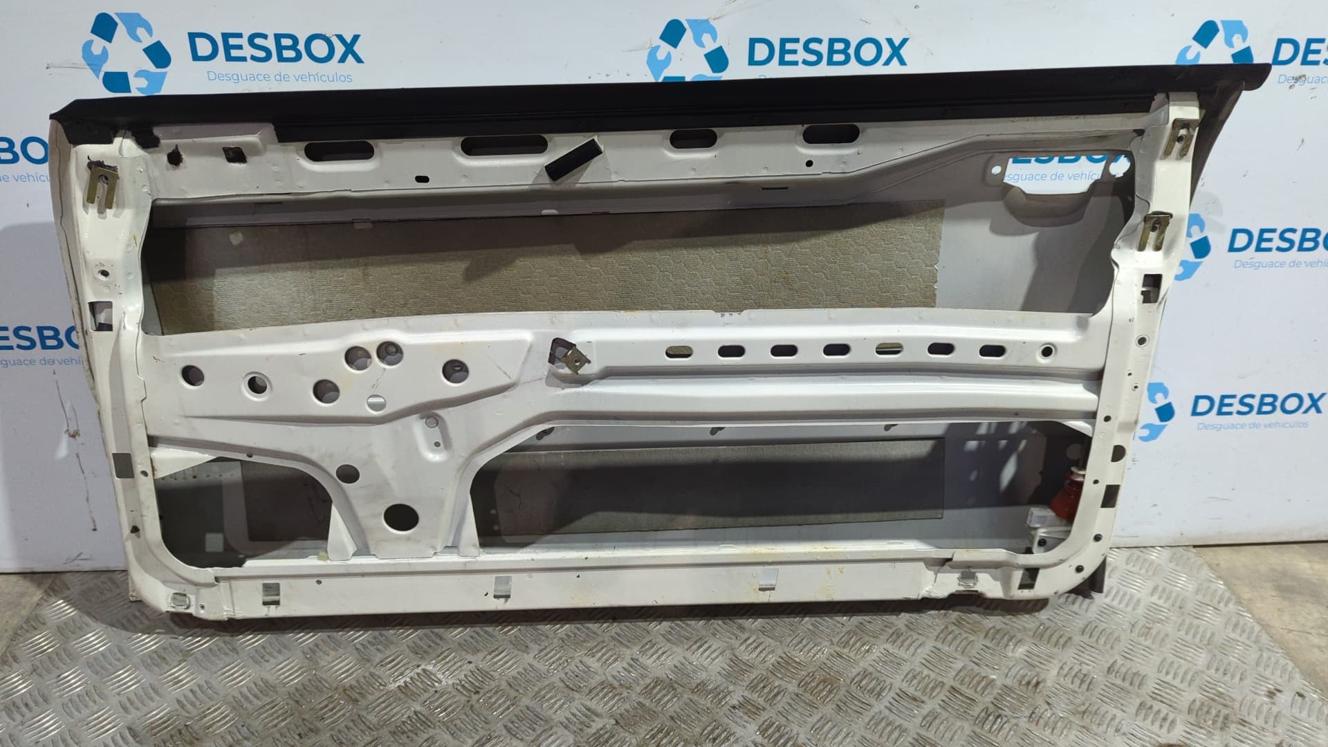 Recambio de PUERTA DELANTERA DERECHA para AUDI COUPE (8B3) 3