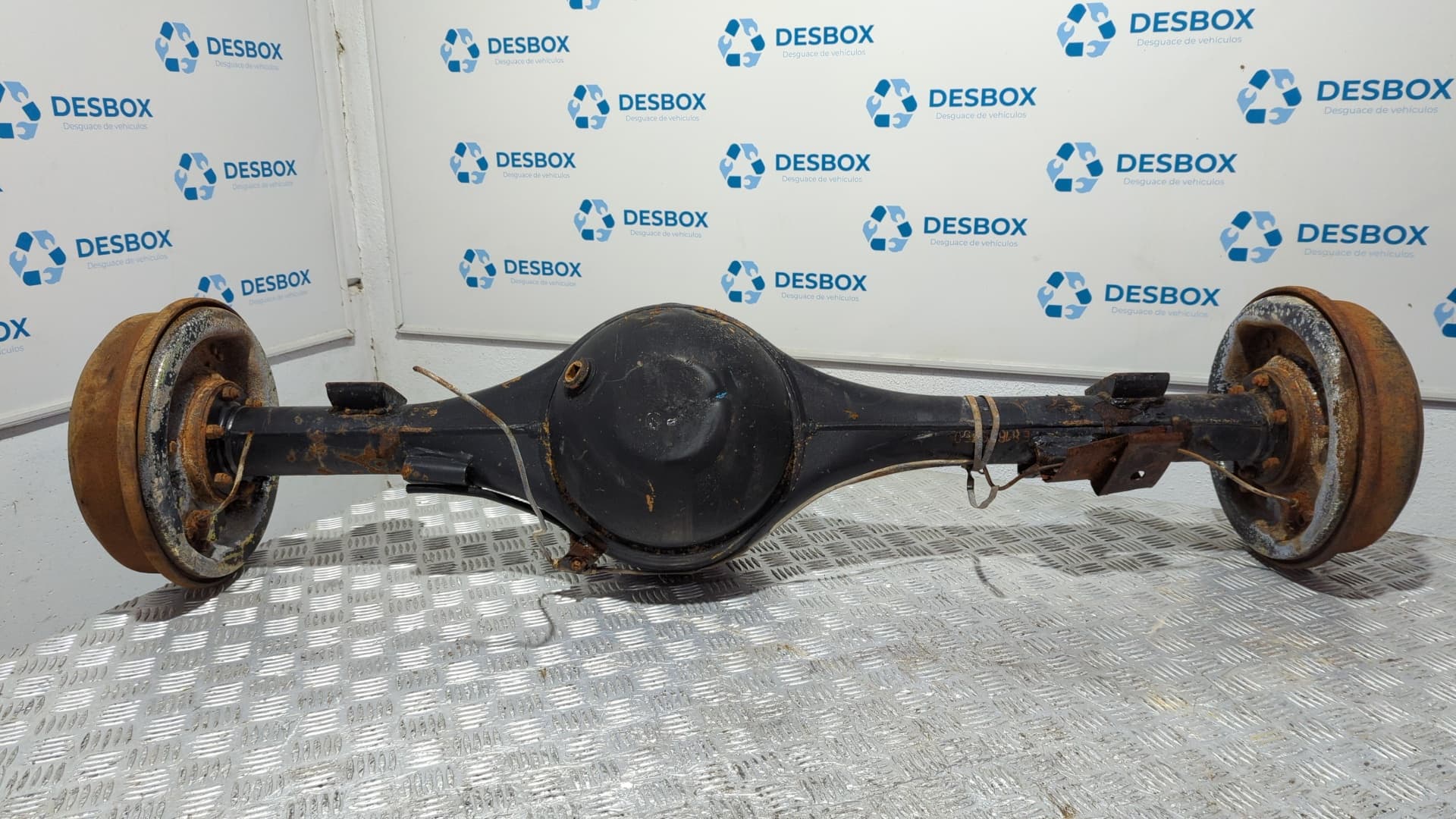 Recambio de PUENTE TRASERO para LAND ROVER SANTANA 2.3D referencia OEM IAM 714041 5
