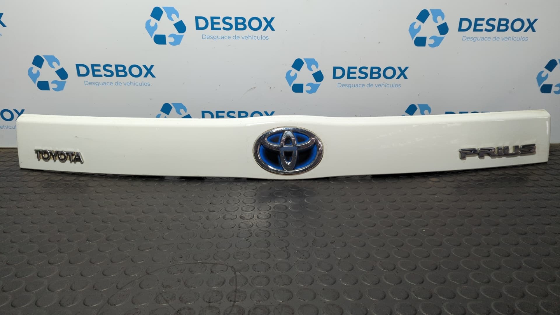 Recambio de MOLDURA para TOYOTA PRIUS (NHW30) Plug-in Hybrid Advance 2ZR referencia OEM IAM 768010Q900 - BLANCO