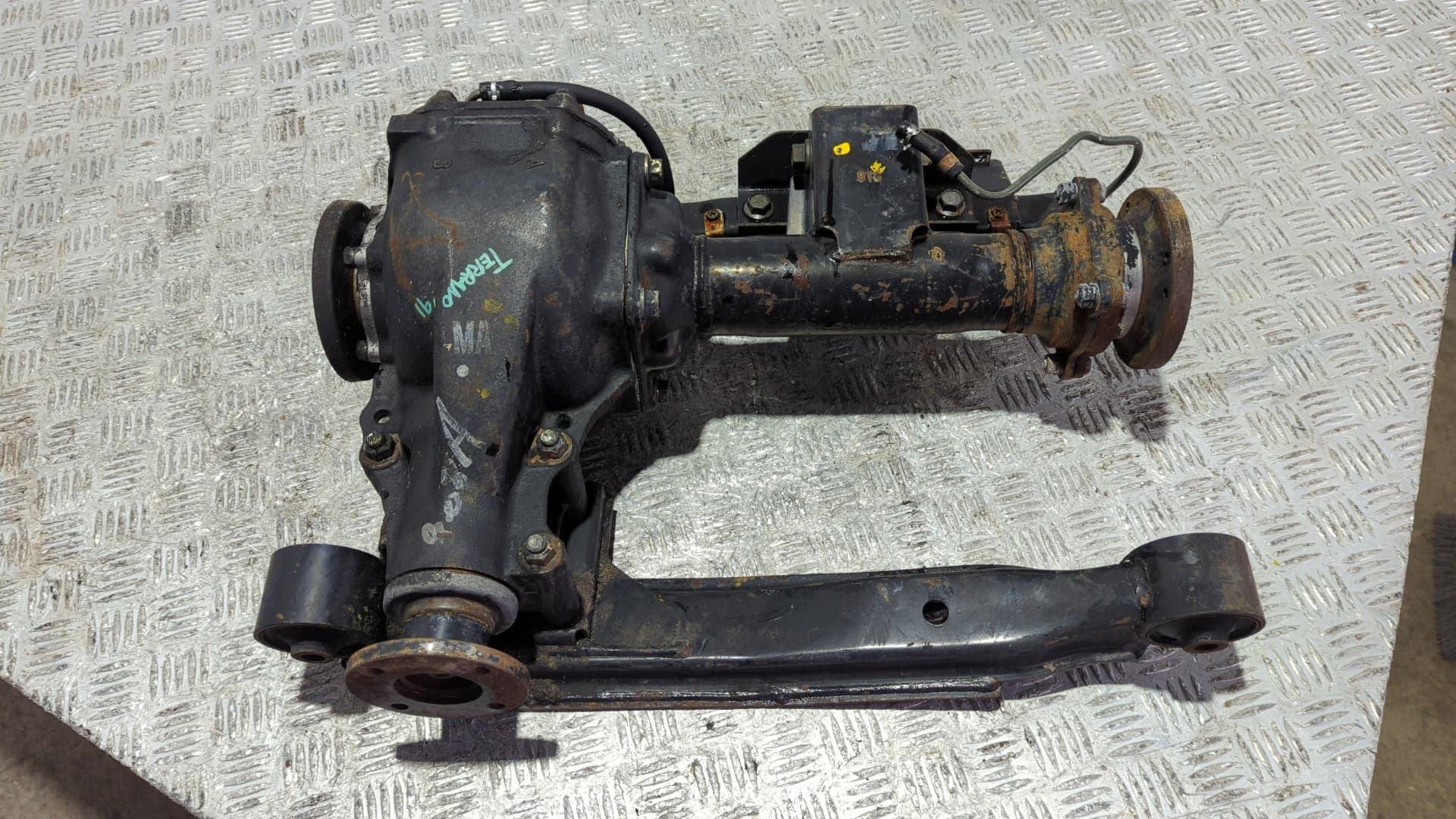 Recambio de DIFERENCIAL DELANTERO para NISSAN TERRANO (WD21) TD27T referencia OEM IAM KN24