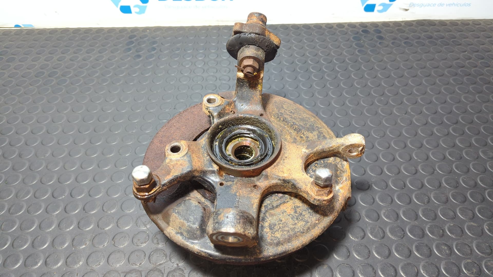 Recambio de MANGUETA DELANTERA IZQUIERDA para NISSAN TERRANO (WD21) TD27T referencia OEM IAM 1580 31GL