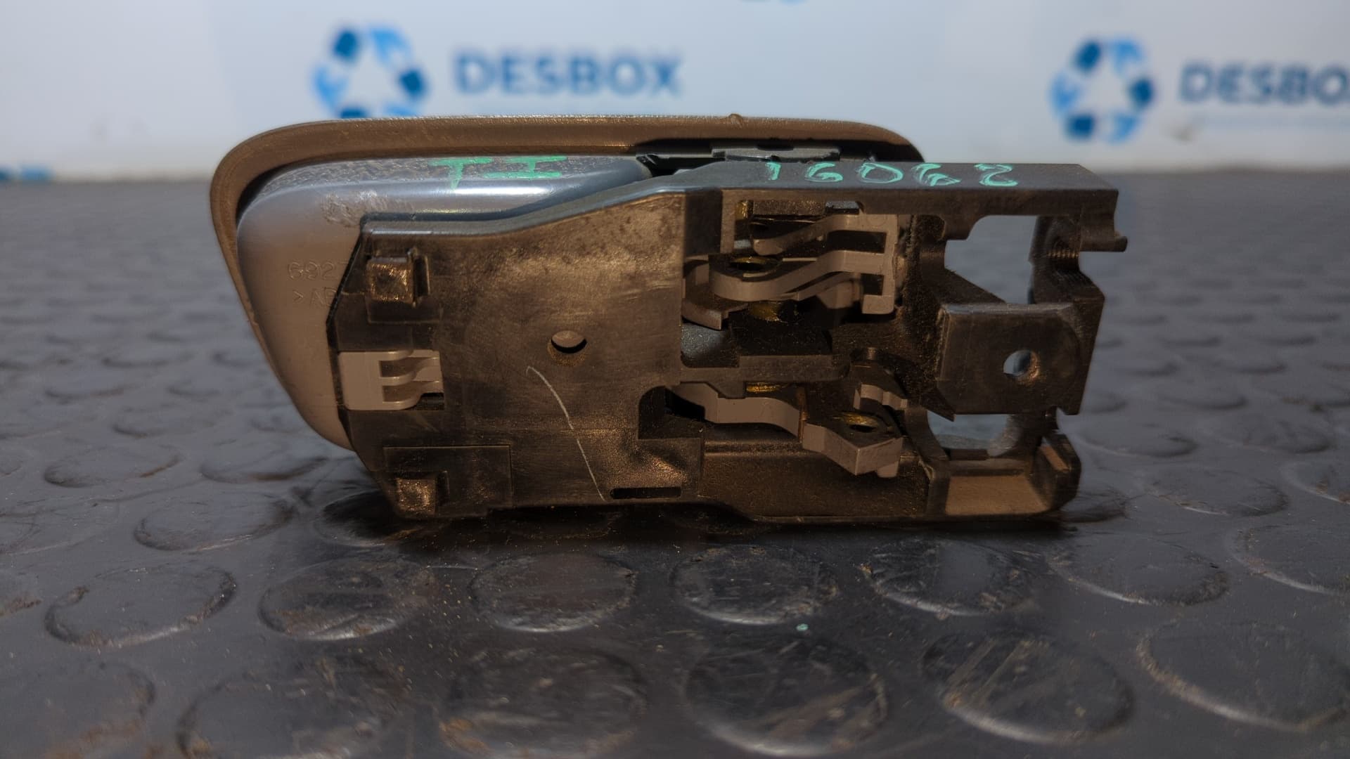 Recambio de MANETA INTERIOR TRASERA IZQUIERDA para TOYOTA RAV 4 (A2) 2.0 16V CAT 1AZFE referencia OEM IAM 6920630150 - VERDE 3