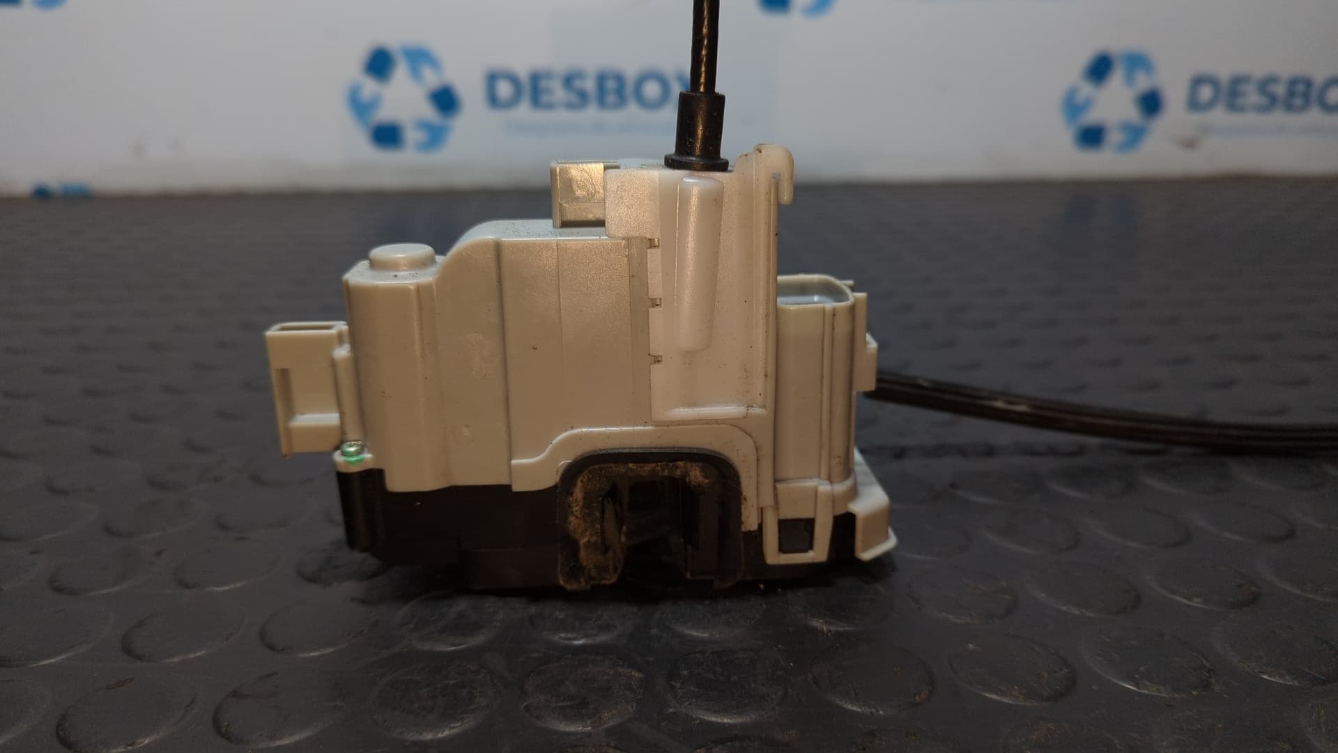 Recambio de CERRADURA PUERTA DELANTERA DERECHA para FIAT BRAVO (198) referencia OEM IAM 51798290 3