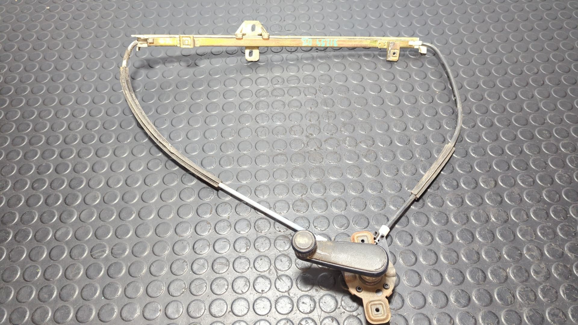 Recambio de ELEVALUNAS DELANTERO IZQUIERDO para VOLKSWAGEN POLO (801/803) Boulevard Berlina AAU - ROJO