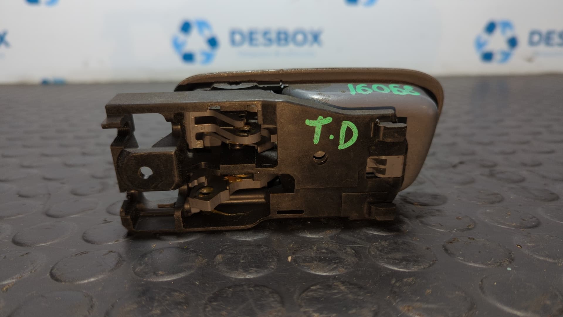 Recambio de MANETA INTERIOR TRASERA DERECHA para TOYOTA RAV 4 (A2) 2.0 16V CAT 1AZFE - VERDE 3