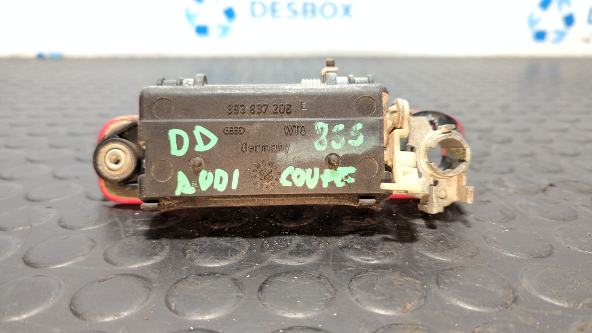 Recambio de MANETA DELANTERA DERECHA para AUDI COUPE (8B3) referencia OEM IAM 893837206 2