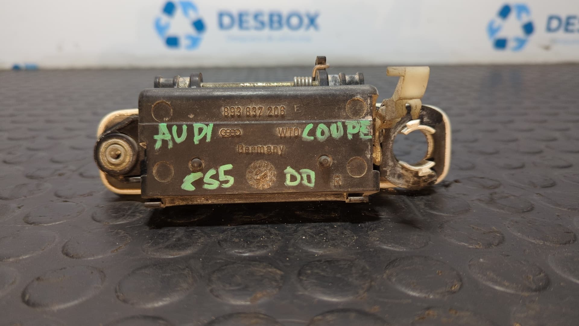Recambio de MANETA DELANTERA DERECHA para AUDI COUPE (8B3) referencia OEM IAM 893837206 4