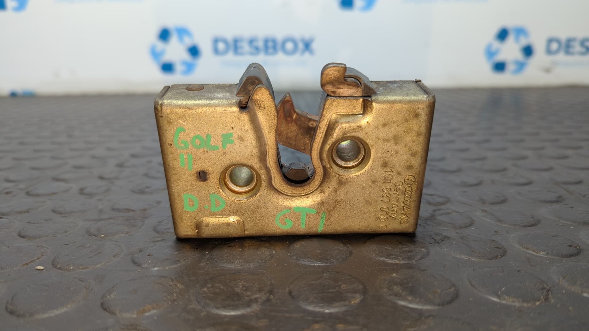 Recambio de CERRADURA PUERTA DELANTERA DERECHA para VOLKSWAGEN GOLF II (191/193) referencia OEM IAM 191837016C