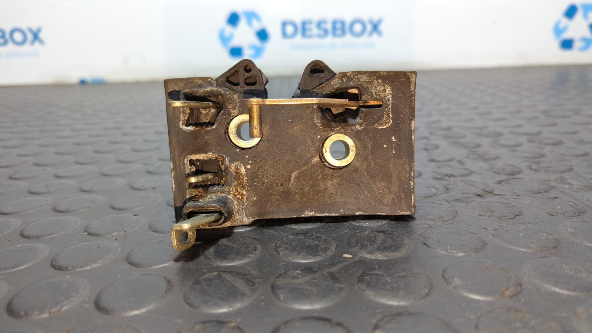 Recambio de CERRADURA PUERTA DELANTERA DERECHA para AUDI COUPE (8B3) referencia OEM IAM 895837016B 2