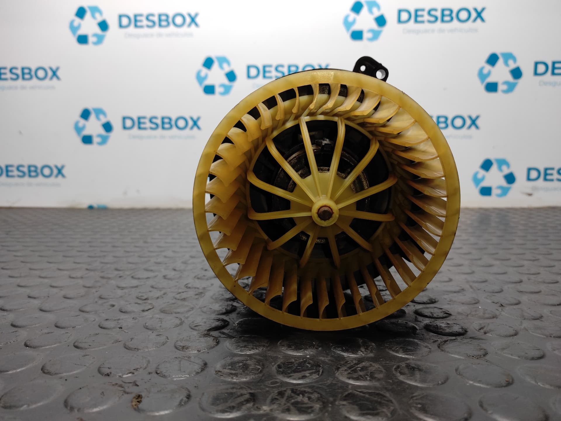 Recambio de MOTOR CALEFACCION para PEUGEOT BOXER CAJA CERR. ACRISTALADO (RS3200)(230)(->'02) 1400  D T9A referencia OEM IAM B838 - BLANCO 2