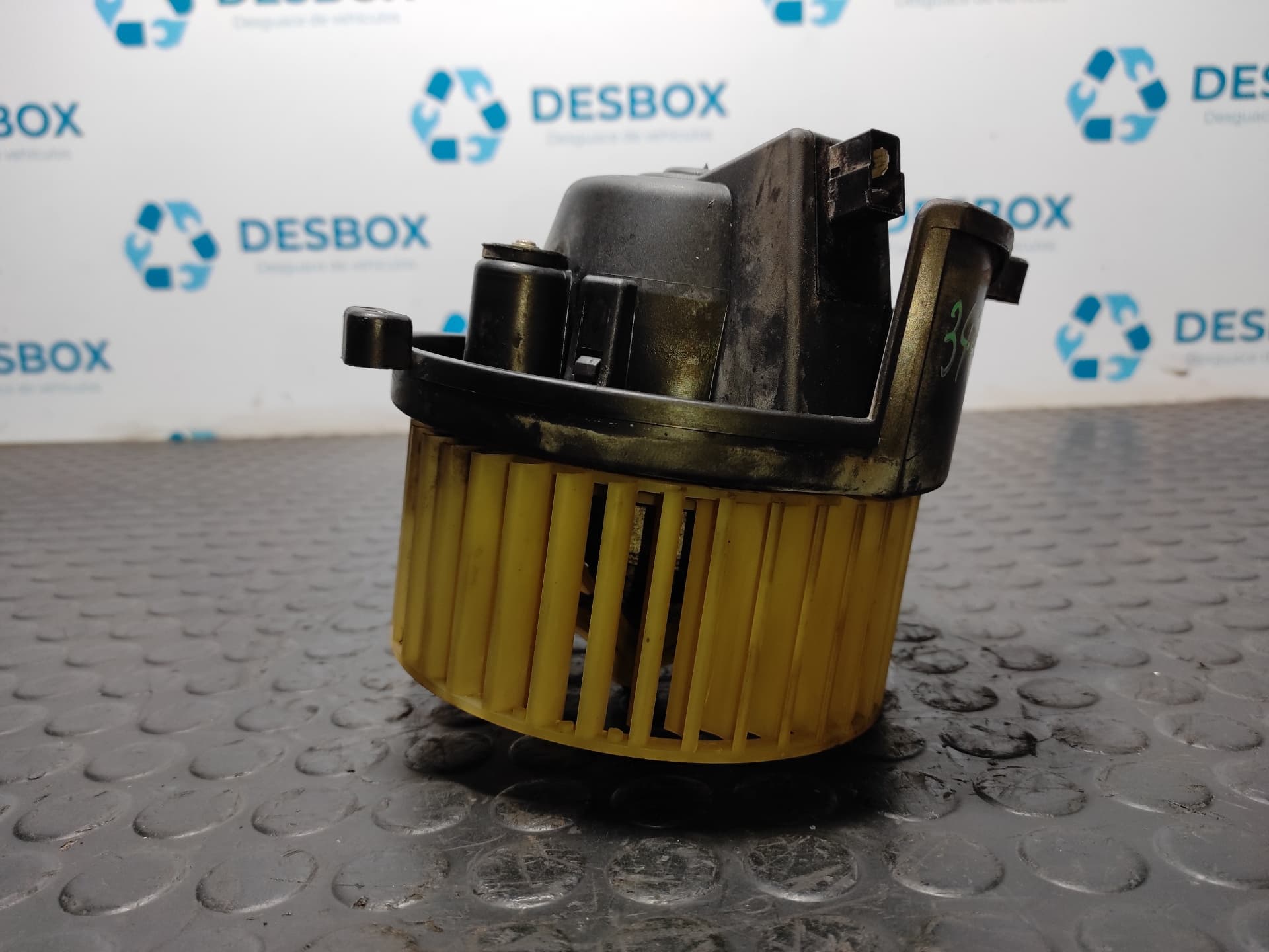 Recambio de MOTOR CALEFACCION para PEUGEOT BOXER CAJA CERR. ACRISTALADO (RS3200)(230)(->'02) 1400  D T9A referencia OEM IAM B838 - BLANCO 3