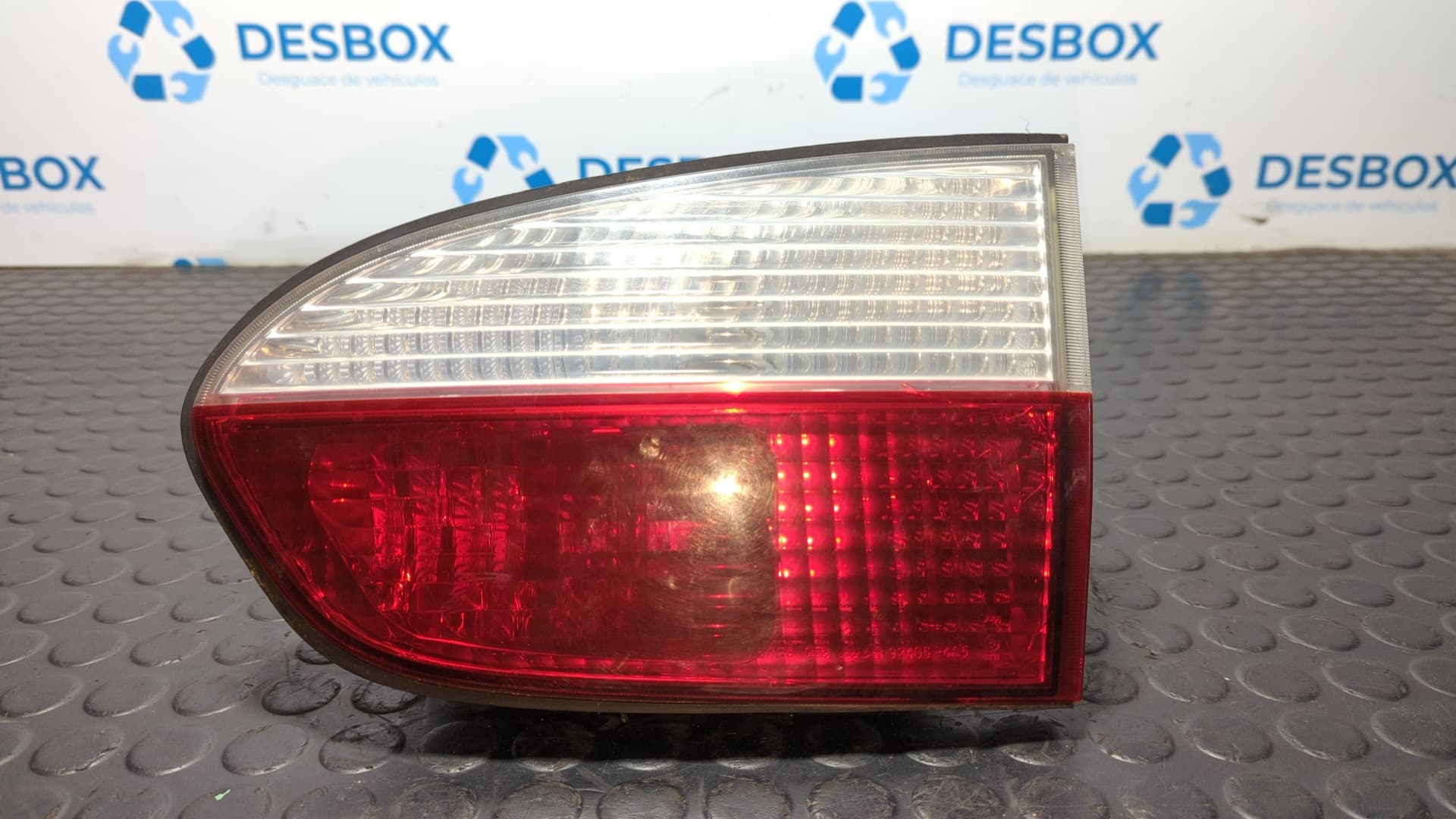 Recambio de PILOTO PORTON DERECHO para HYUNDAI H 100 2.5 Diesel D4BH referencia OEM IAM 924064A5 - AZUL