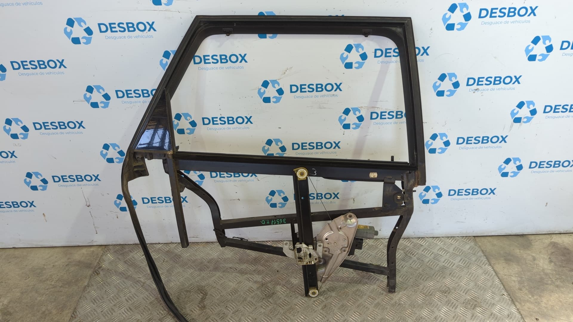 Recambio de ELEVALUNAS TRASERO DERECHO para AUDI ALLROAD QUATTRO (4B5) 2.5 TDI (132kW) AKE referencia OEM IAM 4B0839398B - GRIS