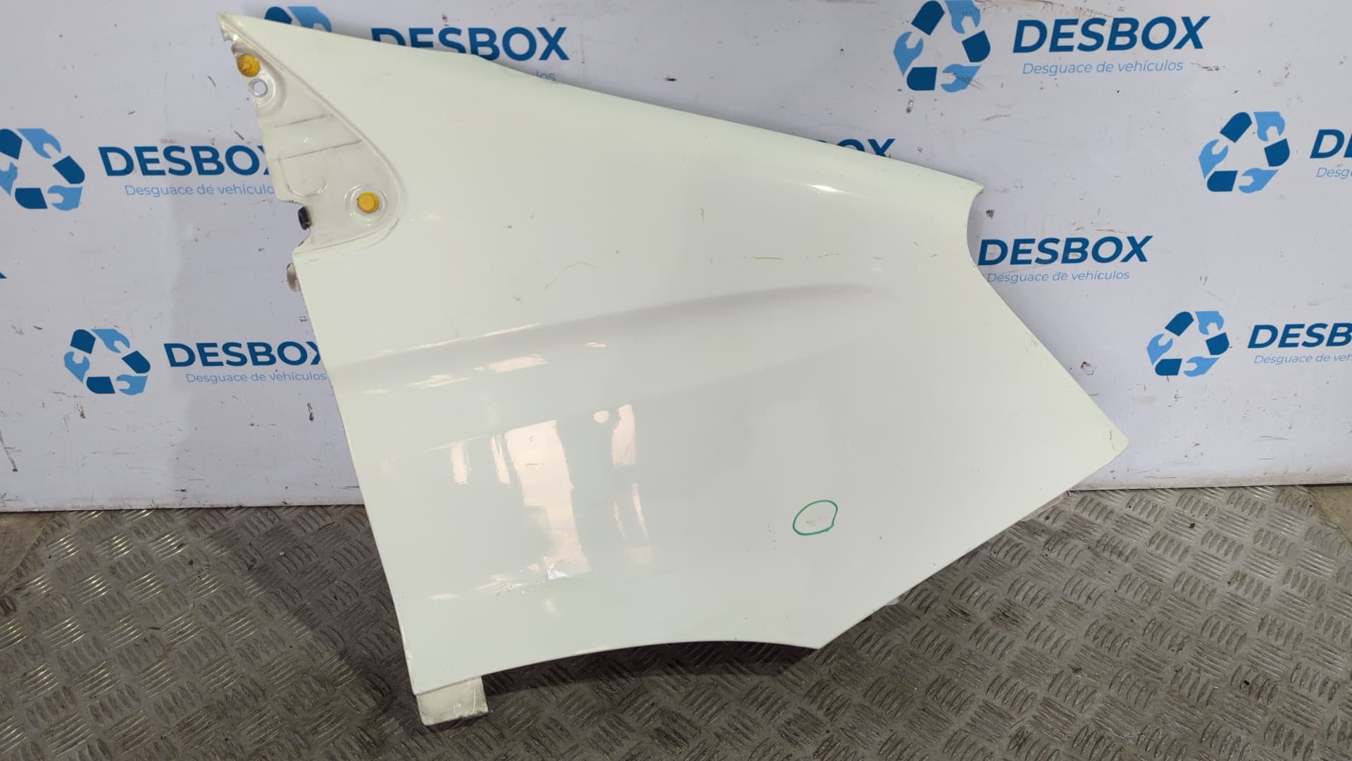 Recambio de ALETA DELANTERA DERECHA para IVECO DAILY CAJA CERRADA (2006 =>) Caja cerrada 35S... batalla 3000L F1AE0481G*A - BLANCO
