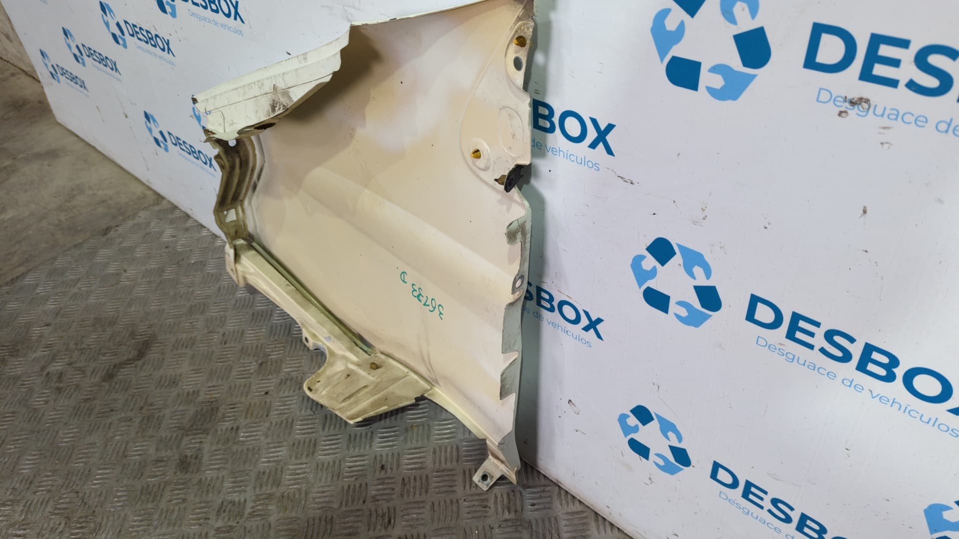 Recambio de ALETA DELANTERA DERECHA para IVECO DAILY CAJA CERRADA (2006 =>) Caja cerrada 35S... batalla 3000L F1AE0481G*A - BLANCO 3