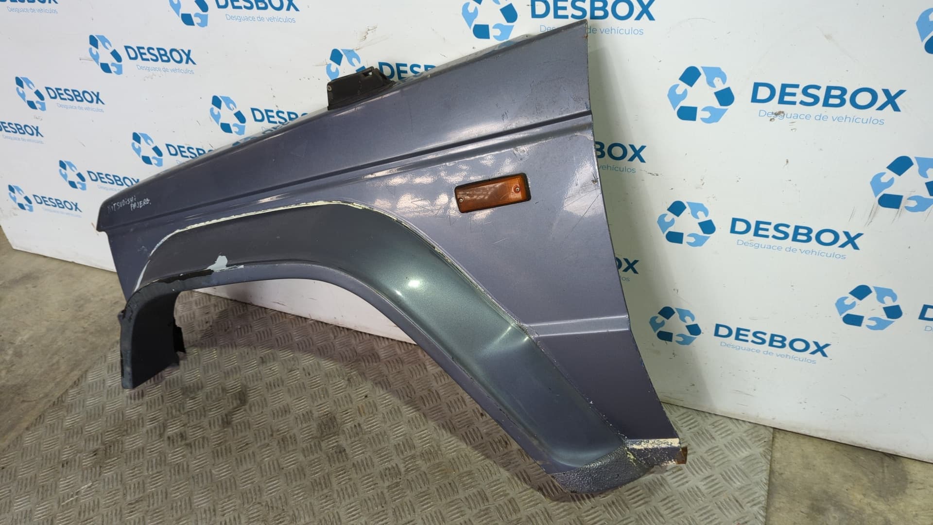 Recambio de ALETA DELANTERA IZQUIERDA para MITSUBISHI PAJERO 2.5 3
