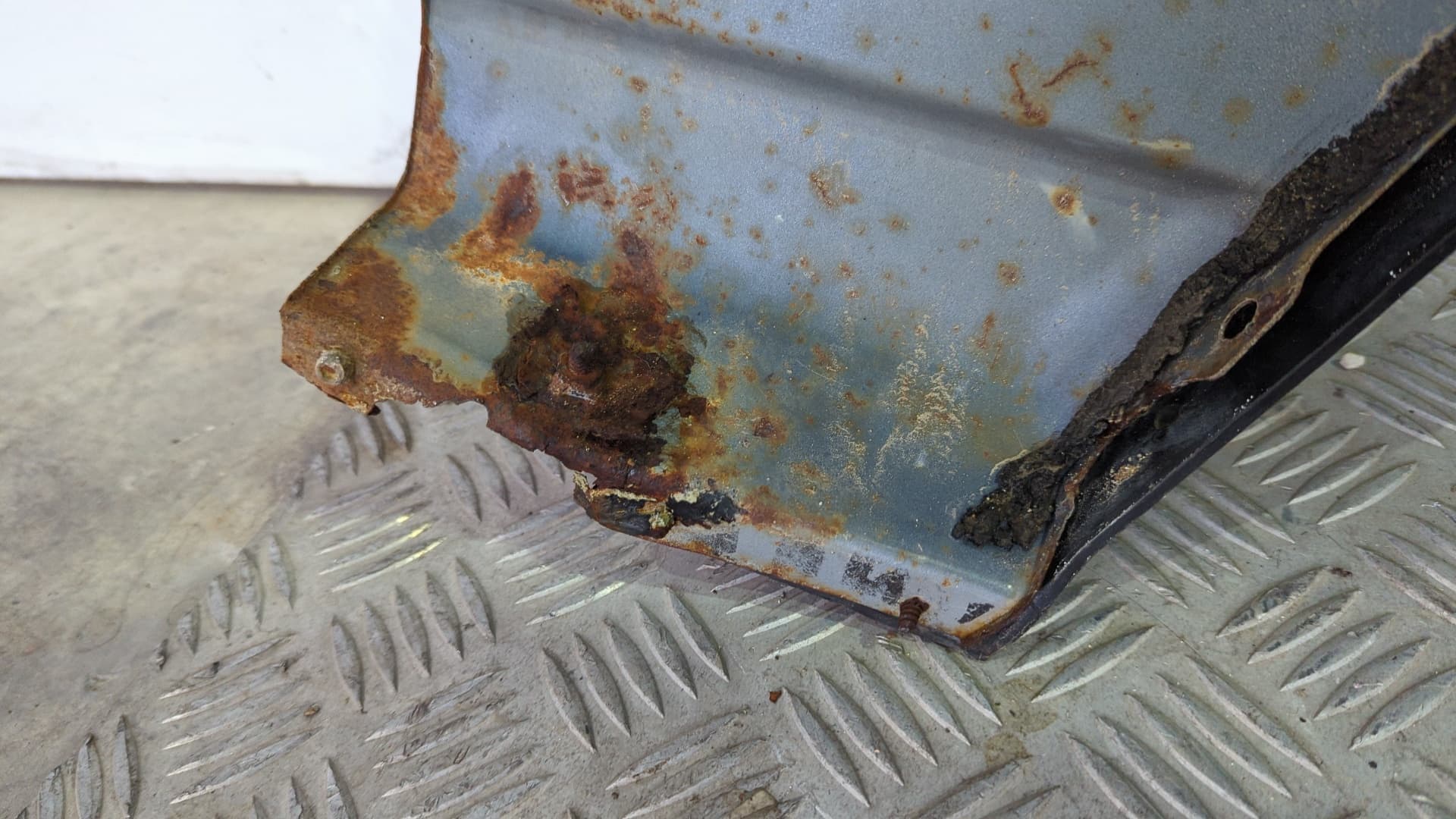 Recambio de ALETA DELANTERA IZQUIERDA para MITSUBISHI PAJERO 2.5 5