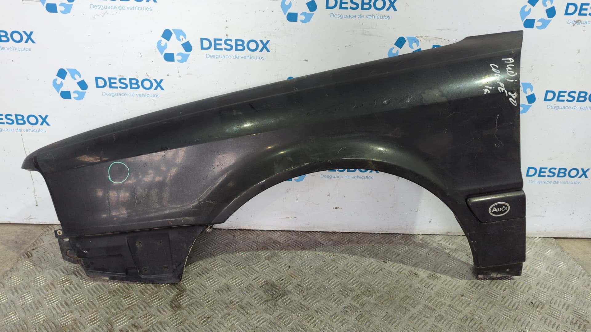 Recambio de ALETA DELANTERA IZQUIERDA para AUDI COUPE (8B3)