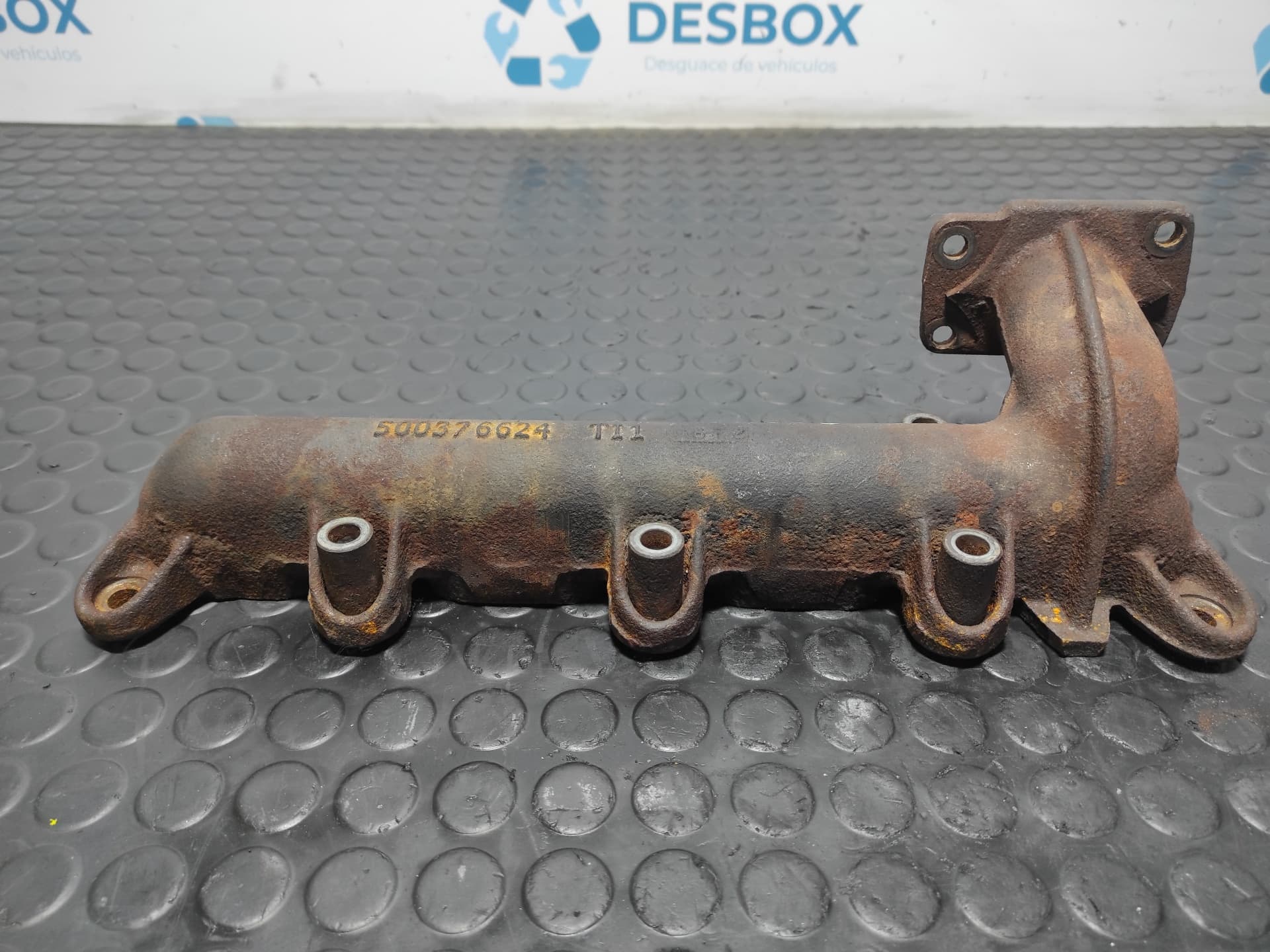 Recambio de COLECTOR ESCAPE para IVECO DAILY COMBI 2.3 Diesel CAT F1AE0481B referencia OEM IAM 500376624 - BLANCO 2