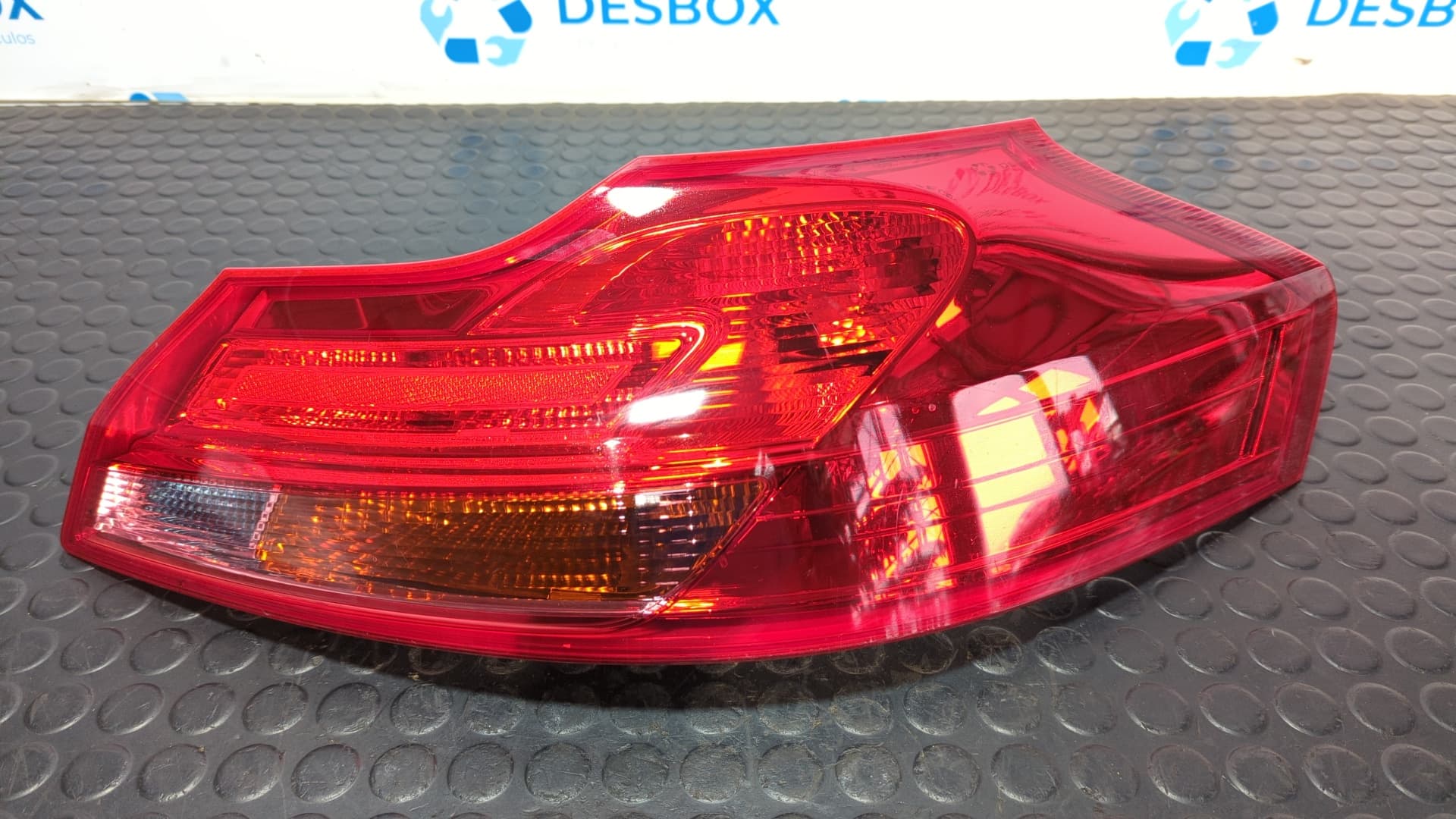 Recambio de PILOTO TRASERO DERECHO para OPEL INSIGNIA BERLINA 2.0 CDTI CAT A20DT referencia OEM IAM 13226857 - AZUL