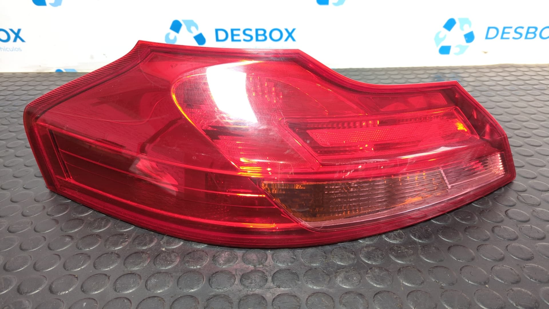 Recambio de PILOTO TRASERO IZQUIERDO para OPEL INSIGNIA BERLINA 2.0 CDTI CAT A20DT referencia OEM IAM 13226856 - AZUL