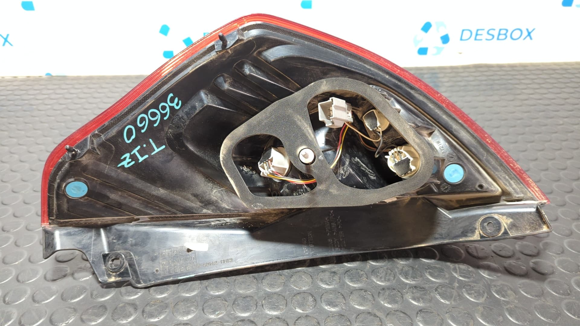 Recambio de PILOTO TRASERO IZQUIERDO para FORD FIESTA (CCN) Black Edition SFJA referencia OEM IAM C1BB13405A - BLANCO 3