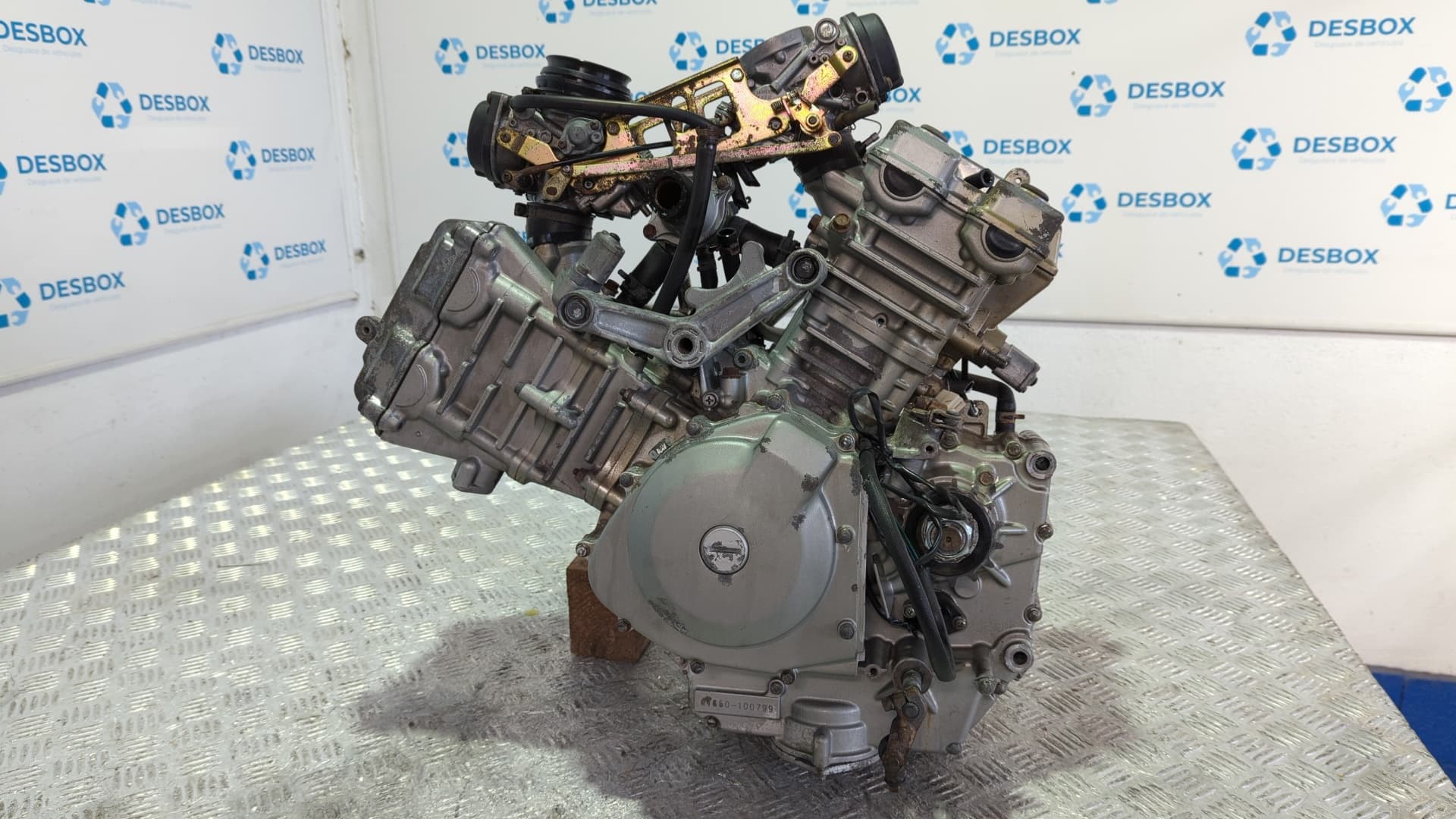 Recambio de MOTOR  para HYOSUNG COMET 650 referencia OEM IAM GT650 - NEGRO
