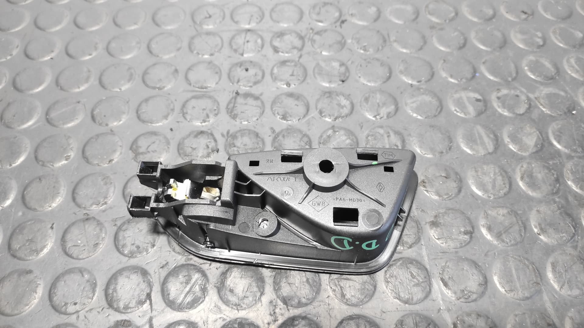 Recambio de MANETA INTERIOR DELANTERA DERECHA para RENAULT CLIO V 1.0 H4DE4 referencia OEM IAM 826721378R - ROJO 4