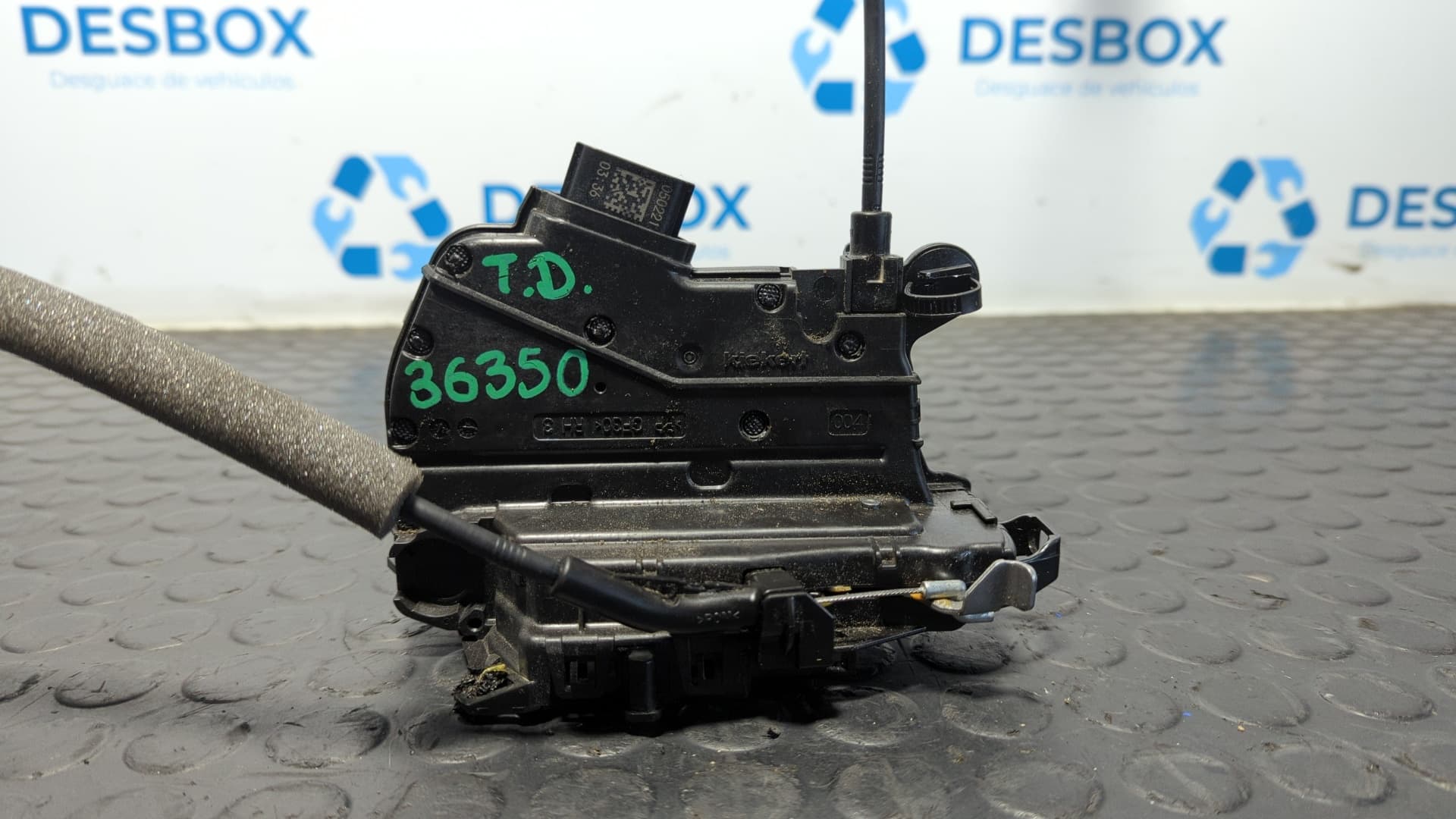 Recambio de CERRADURA PUERTA TRASERA DERECHA para RENAULT CLIO V 1.0 H4DE4 referencia OEM IAM 825007311R - ROJO