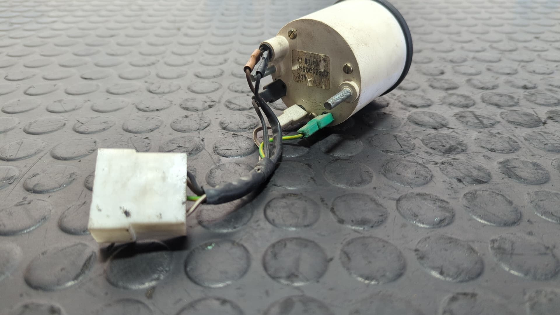 Recambio de CUADRO INSTRUMENTOS para NISSAN L80 B660 B660 referencia OEM IAM 015008730 - BLANCO 2