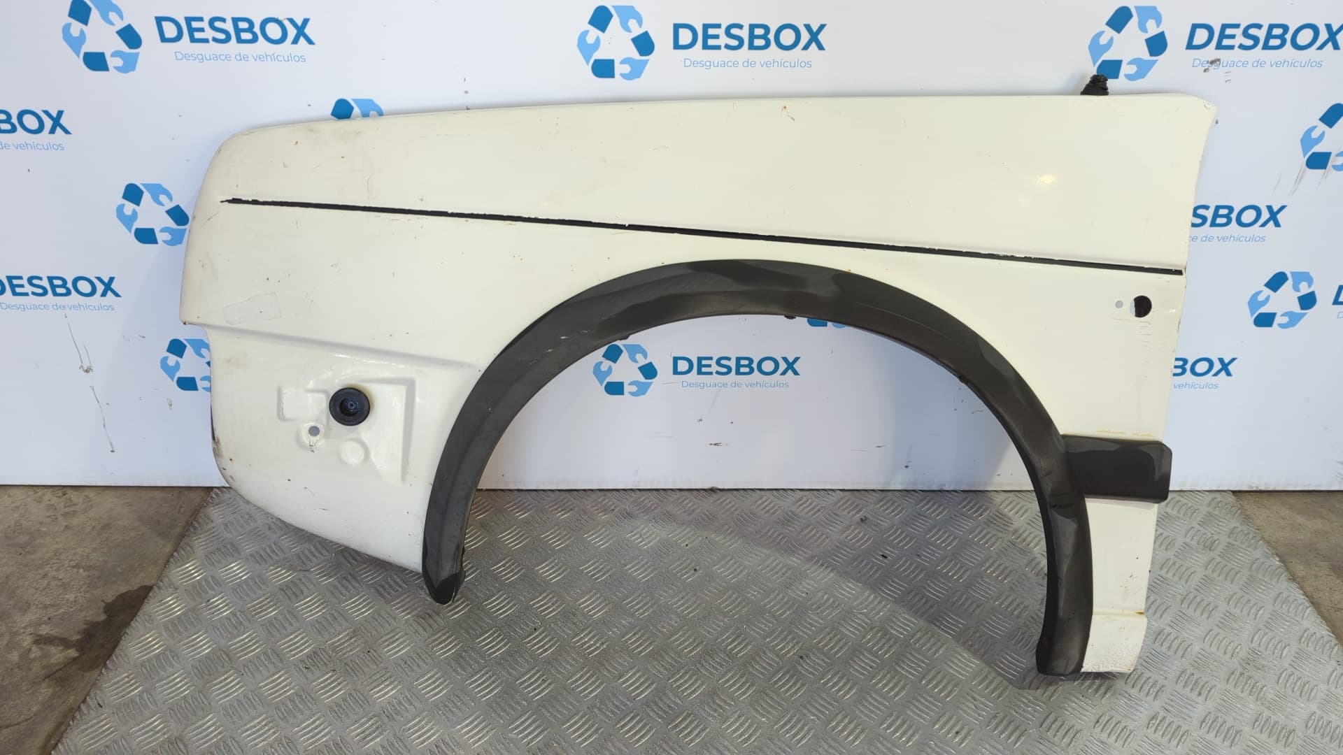 Recambio de ALETA DELANTERA IZQUIERDA para VOLKSWAGEN GOLF II (191/193) * EZ - BLANCO