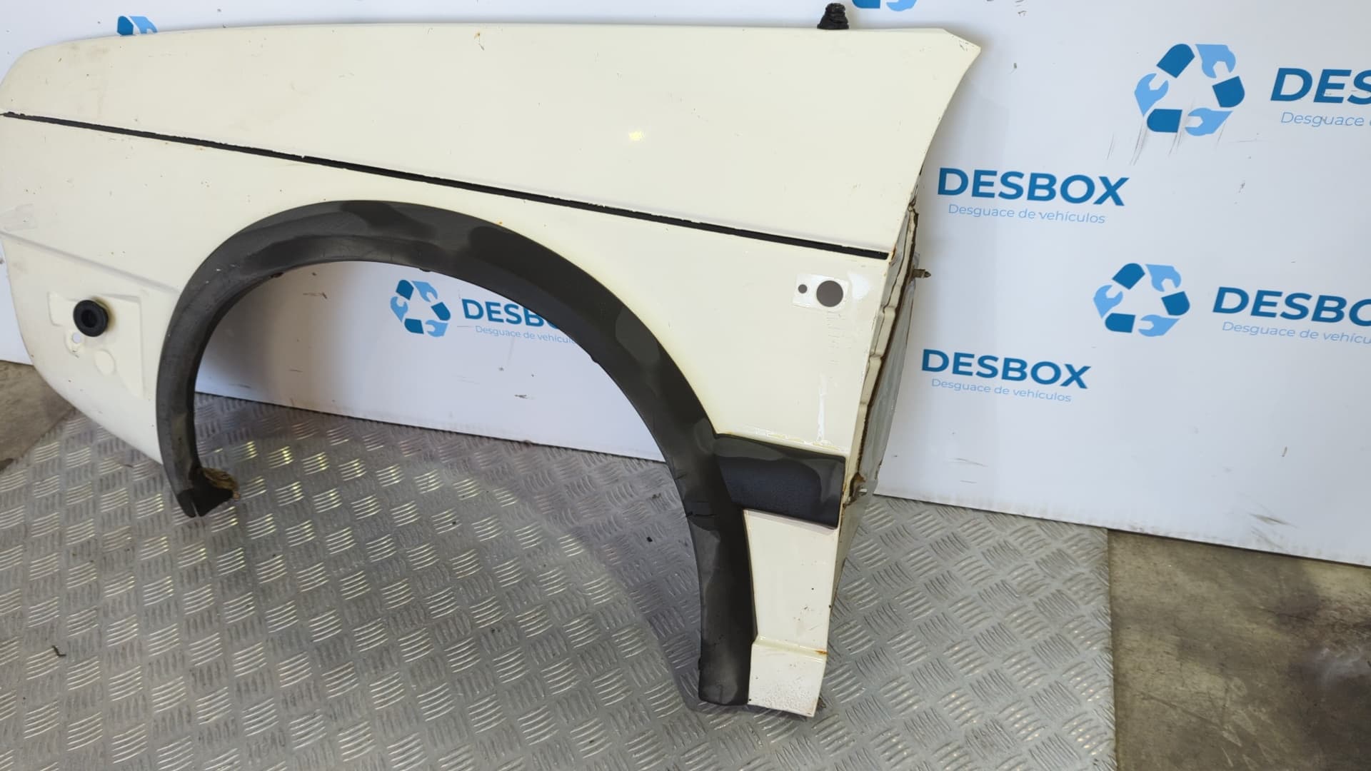 Recambio de ALETA DELANTERA IZQUIERDA para VOLKSWAGEN GOLF II (191/193) * EZ - BLANCO 4