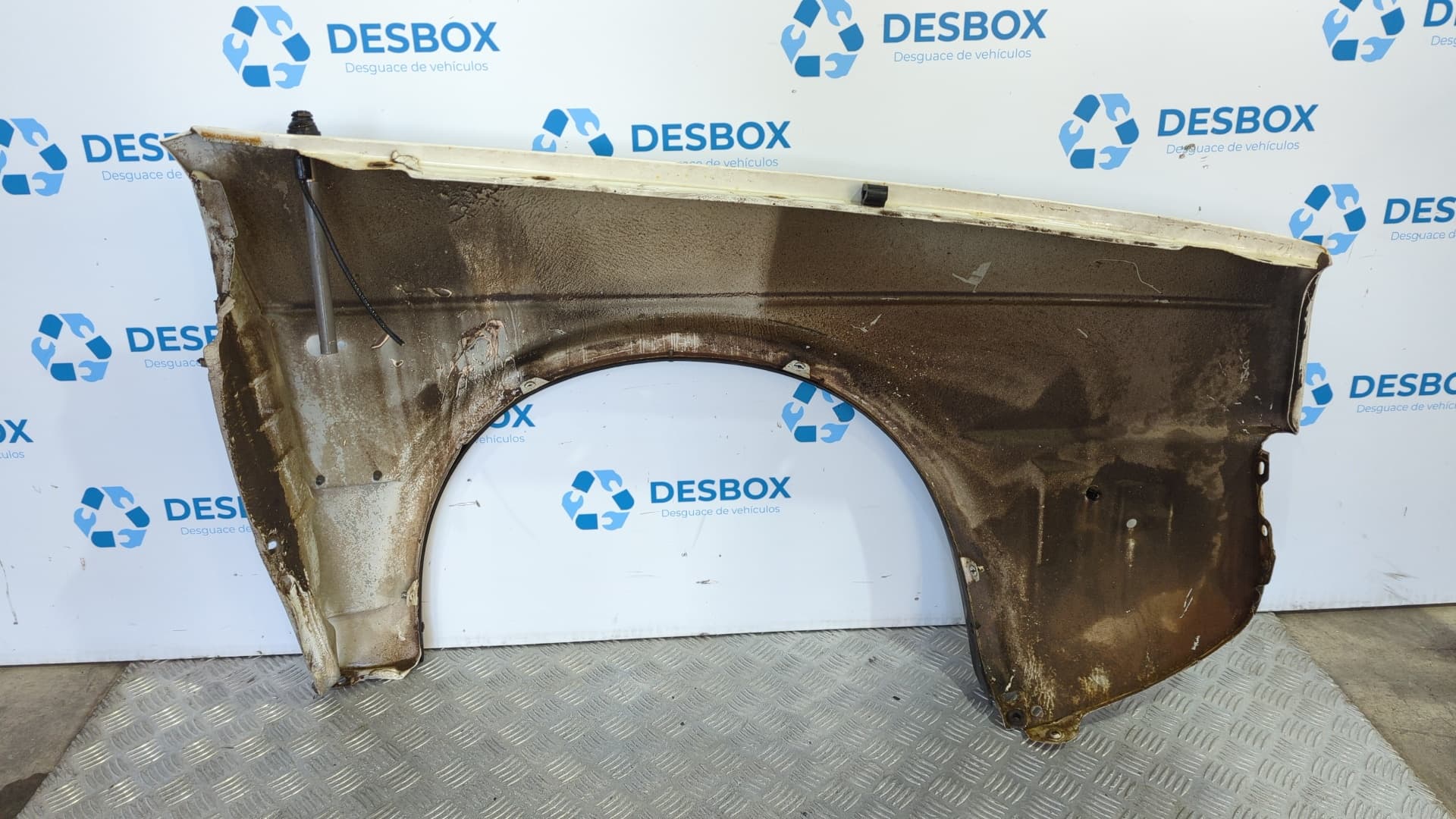 Recambio de ALETA DELANTERA IZQUIERDA para VOLKSWAGEN GOLF II (191/193) * EZ - BLANCO 5