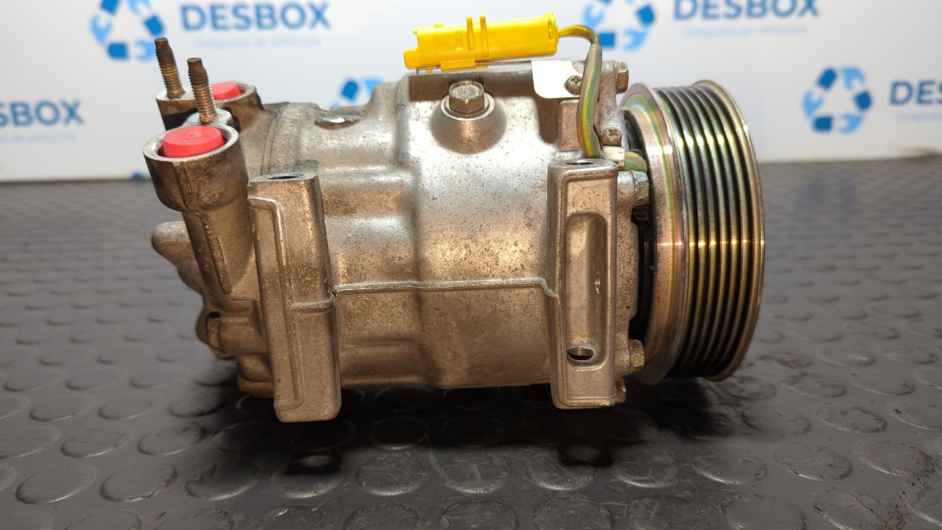 Recambio de COMPRESOR AIRE ACONDICIONADO para PEUGEOT 407 SW 1.6 HDi 9HYDV6TED4 referencia OEM IAM 1304F - GRIS 6
