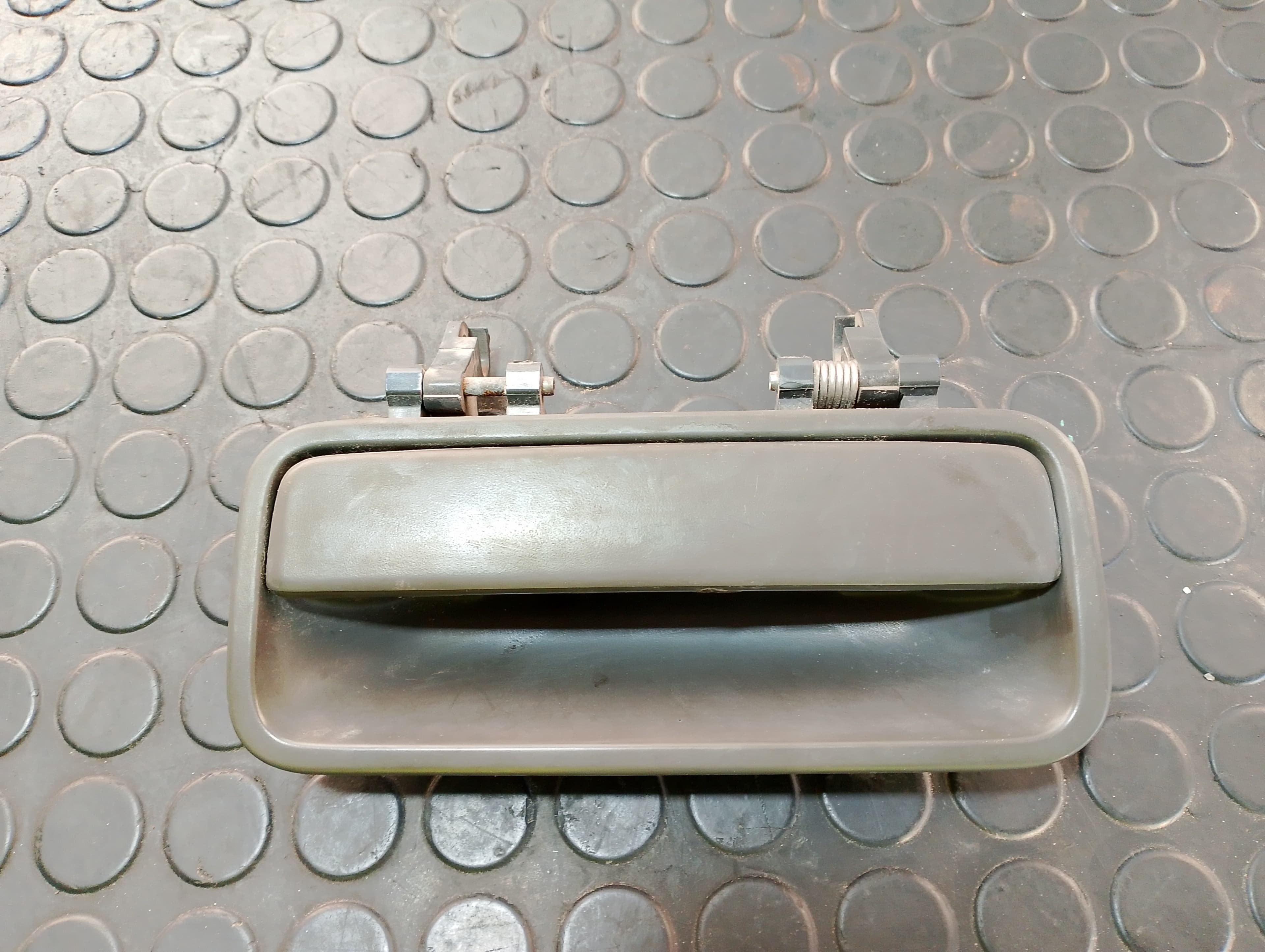 Recambio de MANETA DELANTERA DERECHA para LAND ROVER FREELANDER (LN) 2.0 Di Familiar (72kW) 20T2N referencia OEM IAM CXB101520 - GRIS