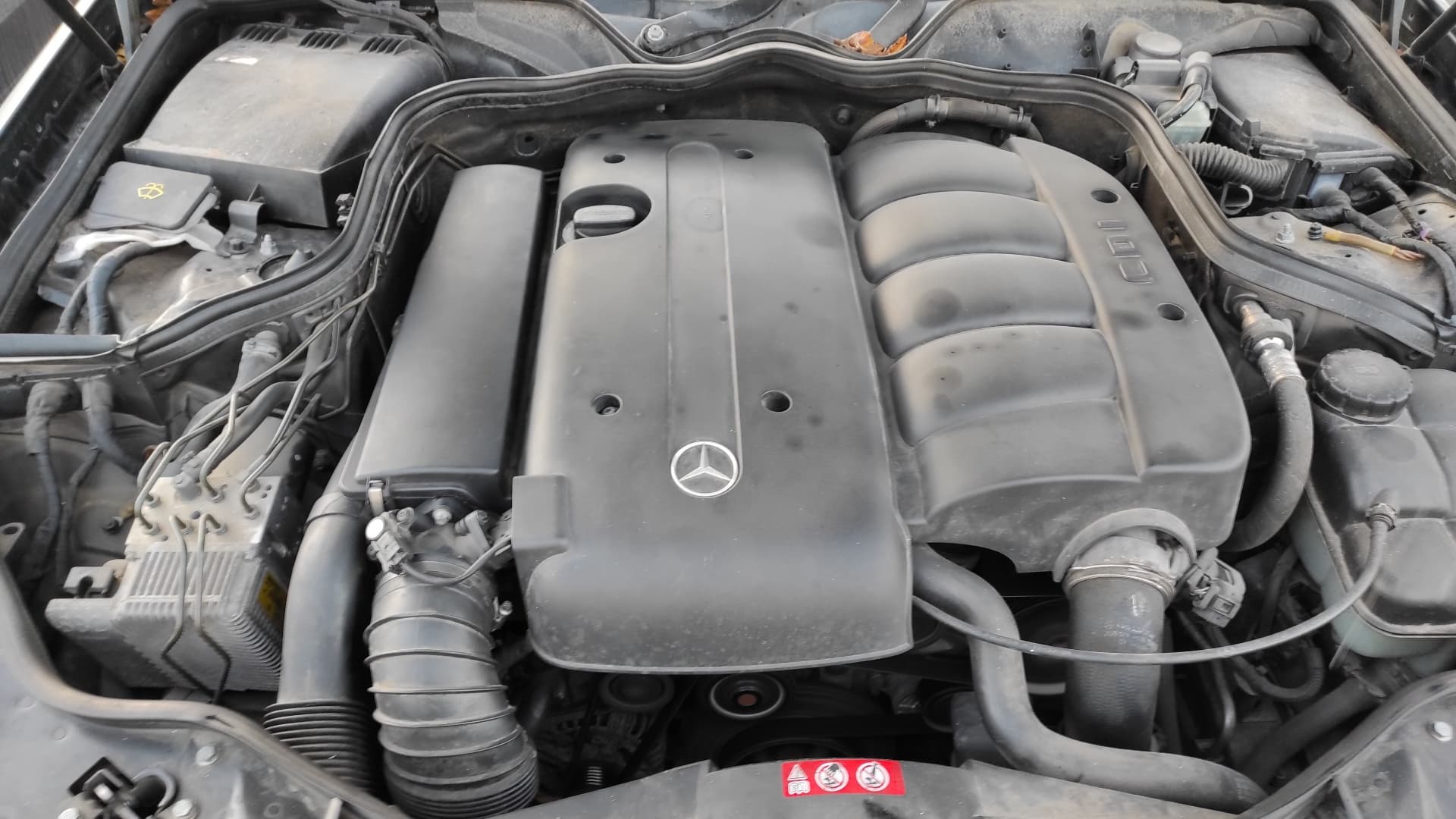 Recambio de CENTRALITA MOTOR UCE para MERCEDES-BENZ CLASE E (W211) BERLINA 646961 referencia OEM IAM A6461538779 - NEGRO 11