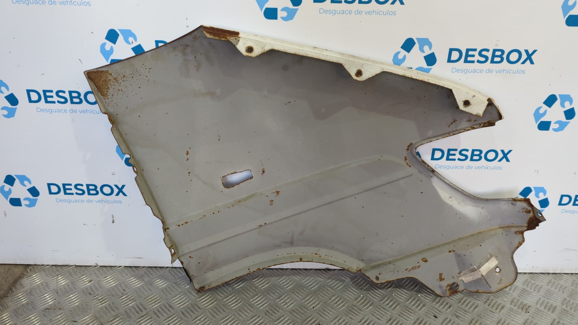 Recambio de ALETA DELANTERA IZQUIERDA para MERCEDES-BENZ SPRINTER (W901,W903) 3