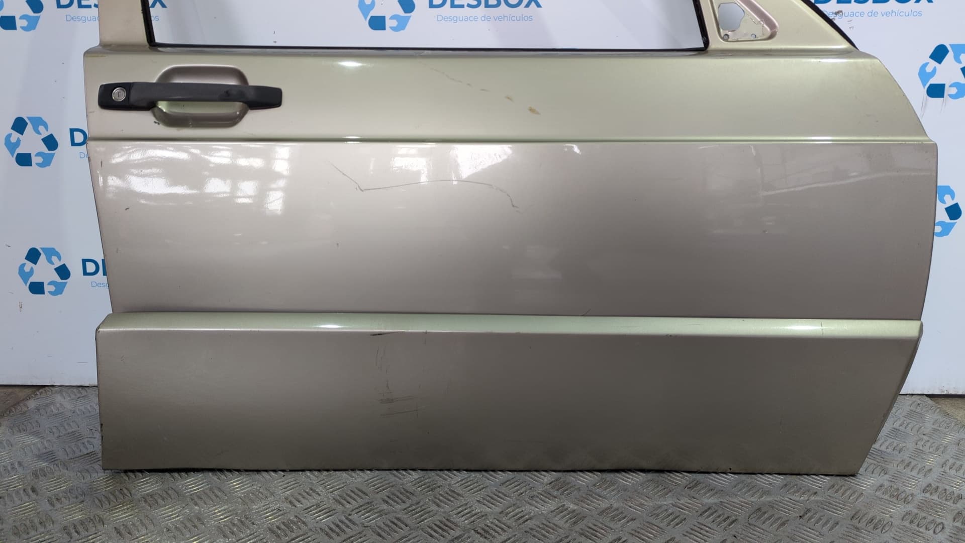 Recambio de PUERTA DELANTERA DERECHA para MERCEDES-BENZ CLASE C (W201) 4