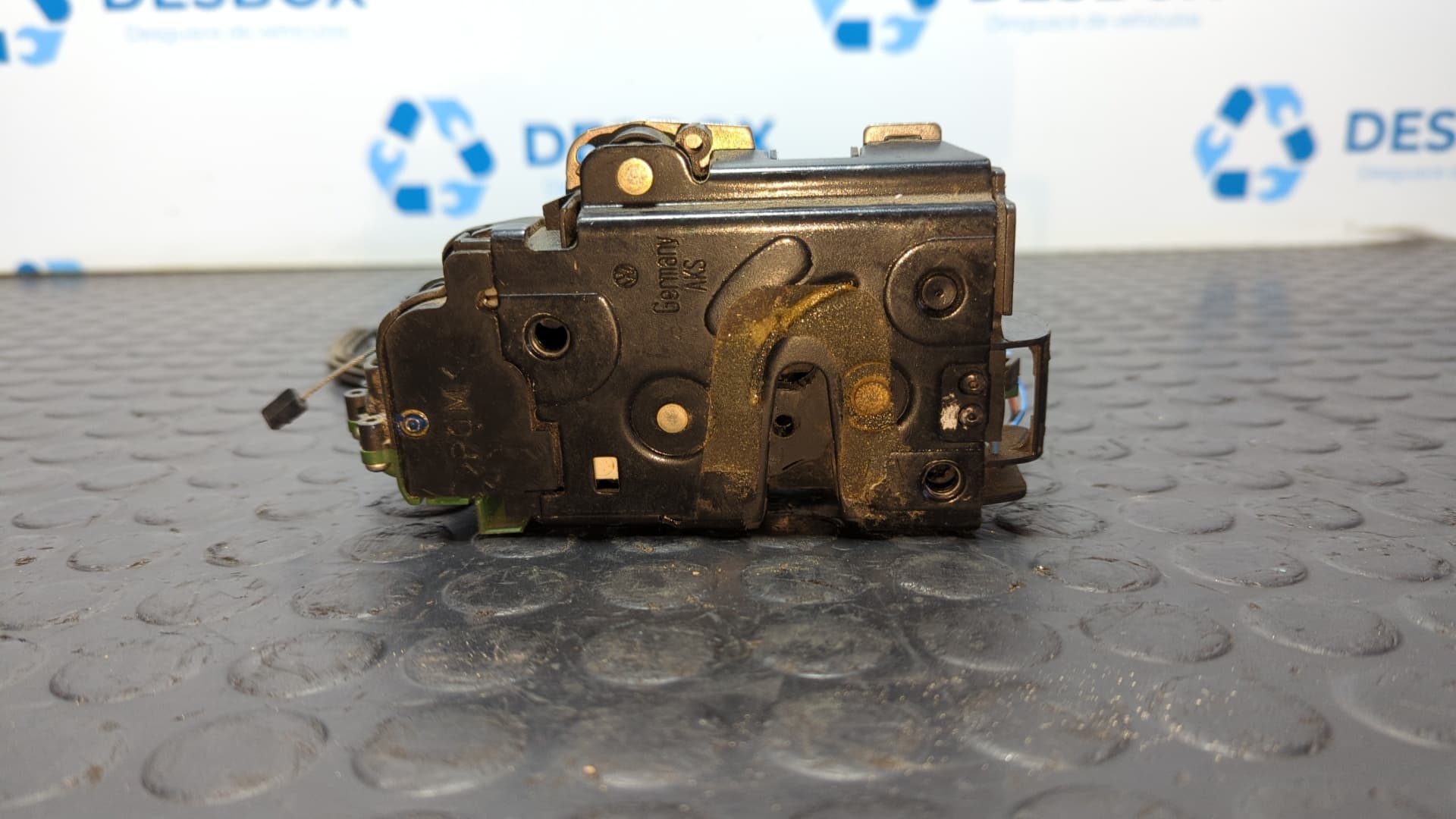 Recambio de CERRADURA PUERTA DELANTERA DERECHA para VOLKSWAGEN POLO (9N1) 1.4 16V BBY referencia OEM IAM 3B1837016BQ - AZUL 2
