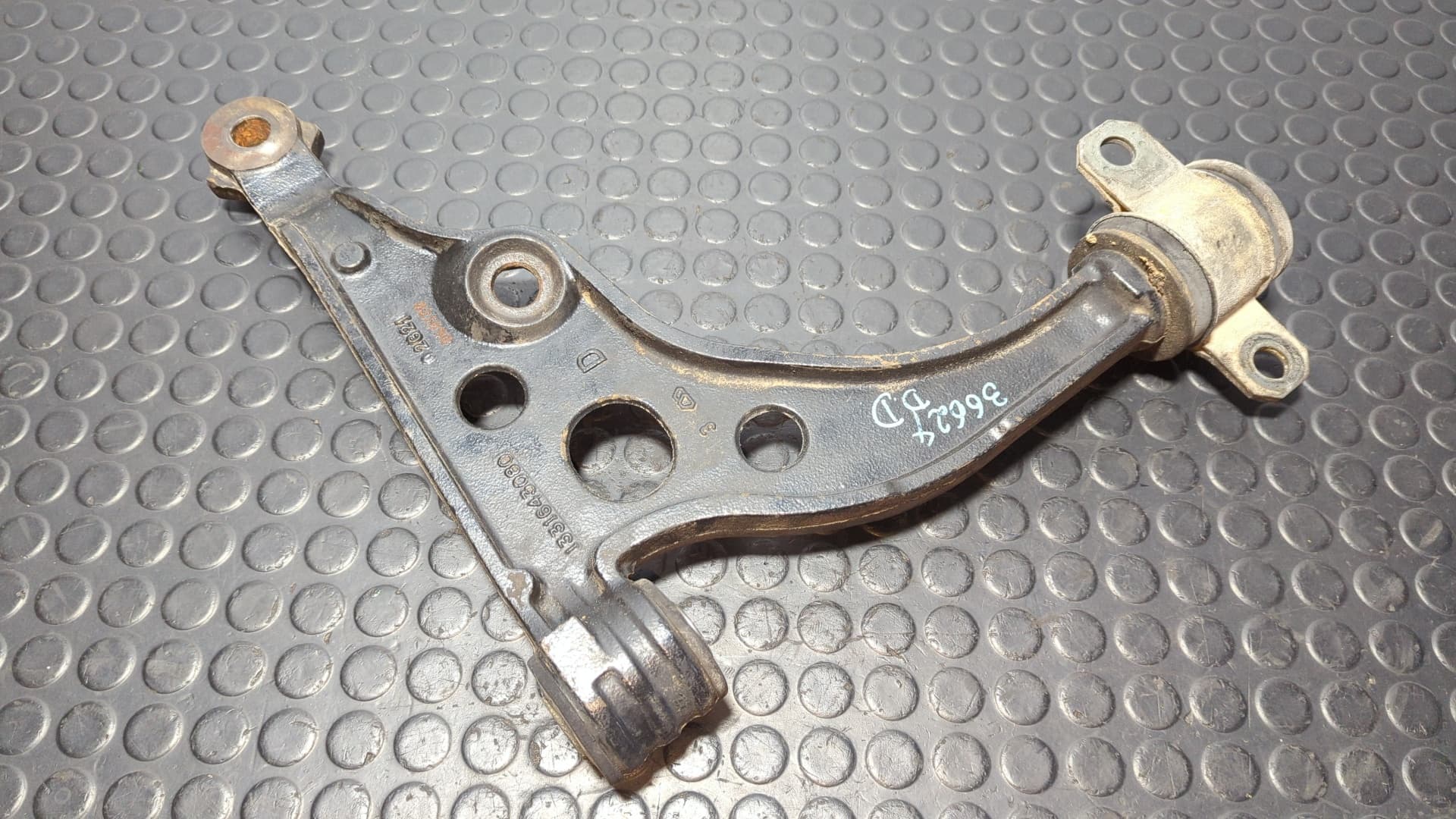 Recambio de BRAZO DERECHO INFERIOR DELANTERO para CITROEN JUMPER COMBI DESDE '02 2.2 HDI CAT 4HY referencia OEM IAM 1331643080 - BLANCO 3
