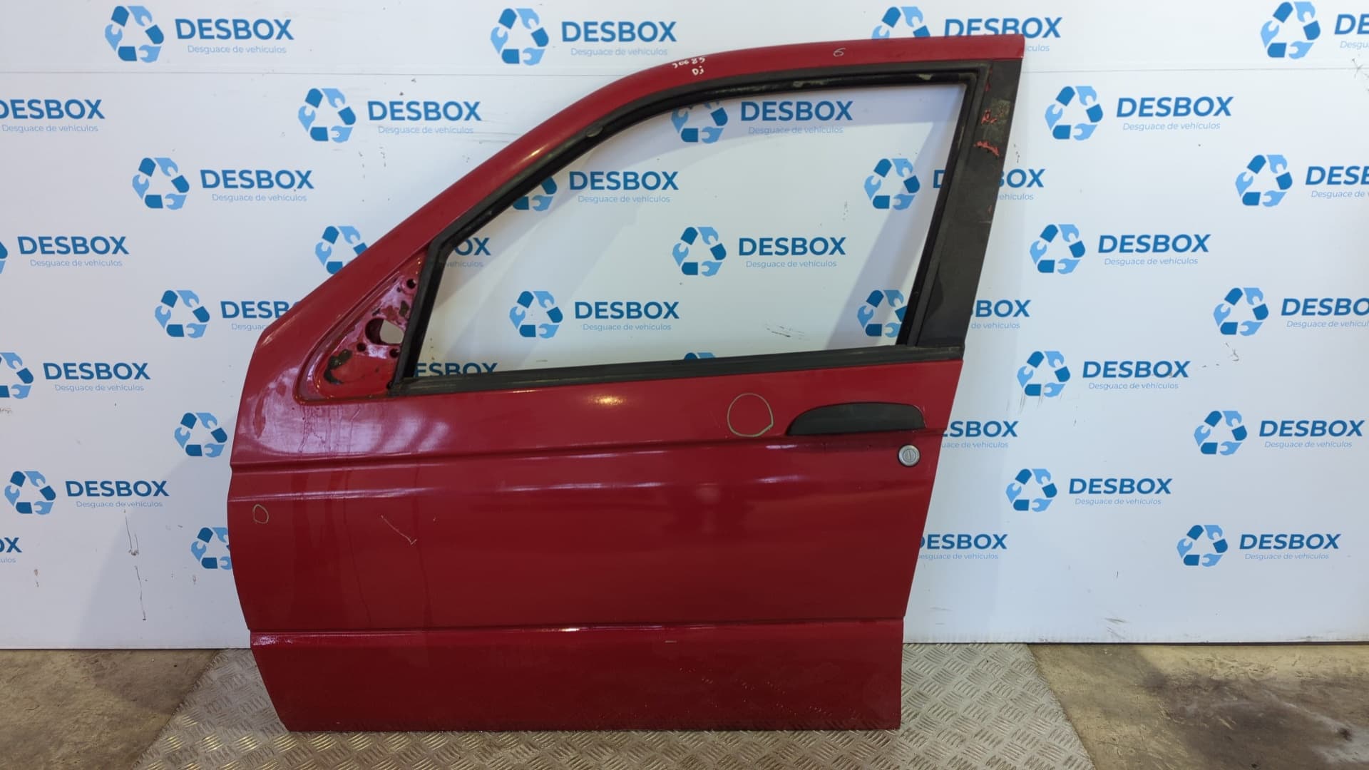 Recambio de PUERTA DELANTERA IZQUIERDA para ALFA ROMEO 146 AR67501 - ROJO