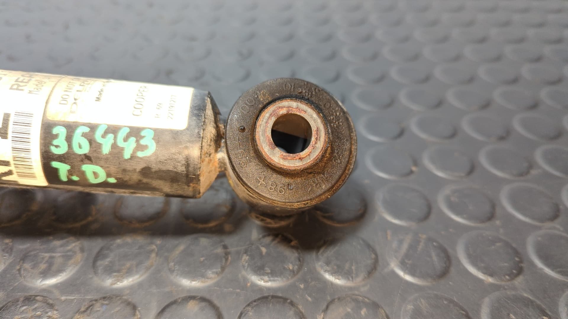 Recambio de AMORTIGUADOR TRASERO DERECHO para MINI MINI (R50,R53) Cooper W10B16A referencia OEM IAM 33526764913 - AZUL 3
