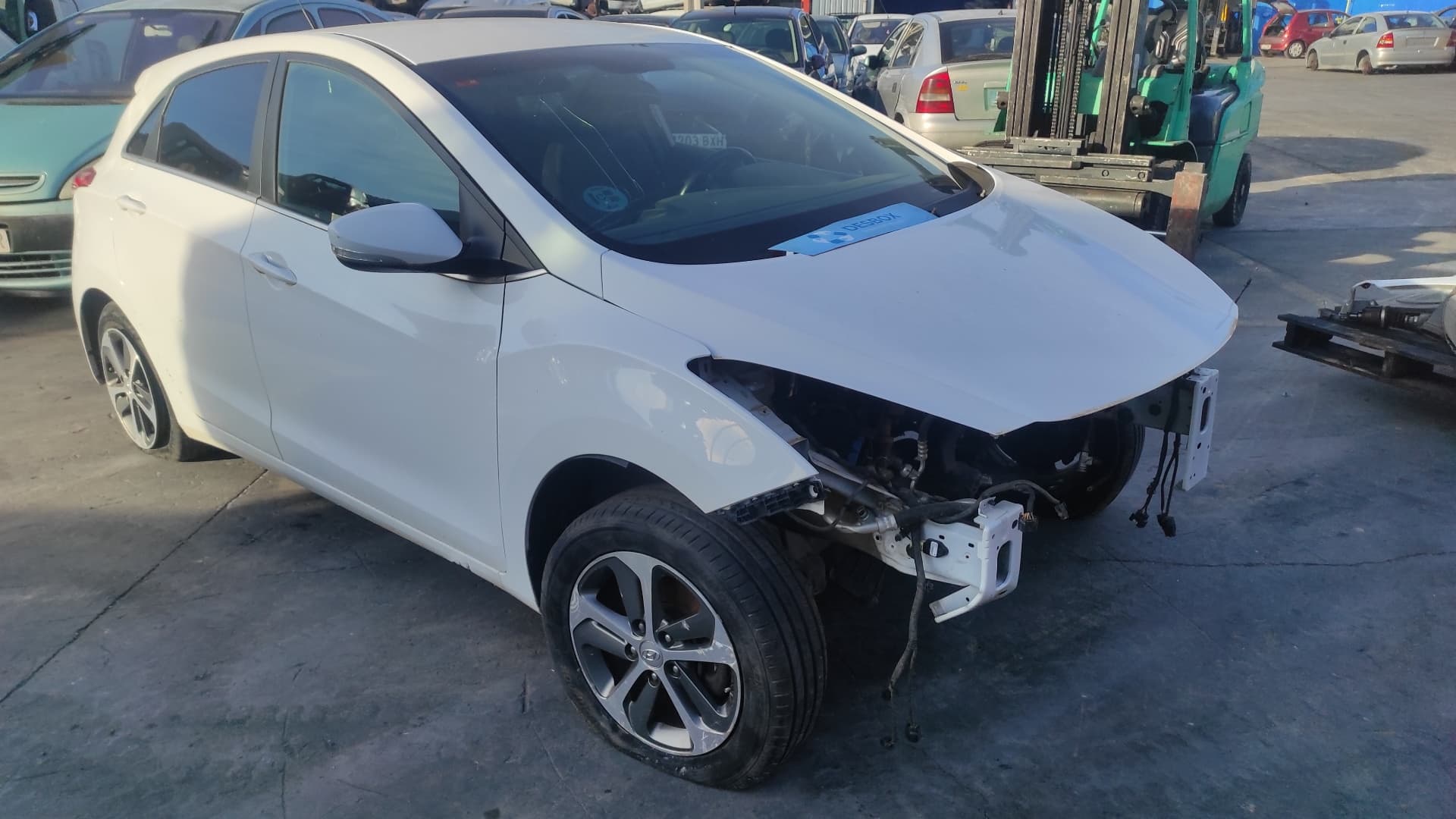 Recambio de REFUERZO PARAGOLPES TRASERO para HYUNDAI I30 1.6 CRDI D4FB - BLANCO